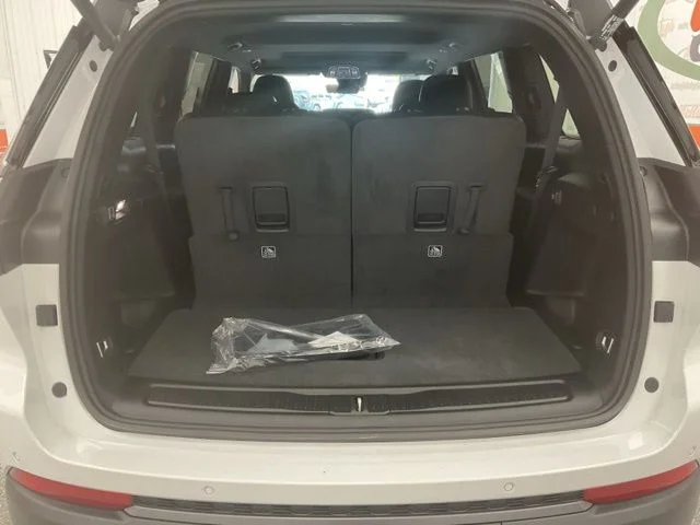 2026 Jeep Grand-Cherokee-L Laredo Altitude 4x4 - Image 33
