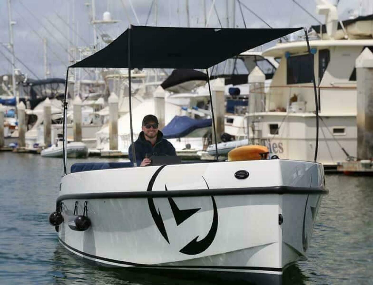 2024 Vision WX Tritoon - Image 248