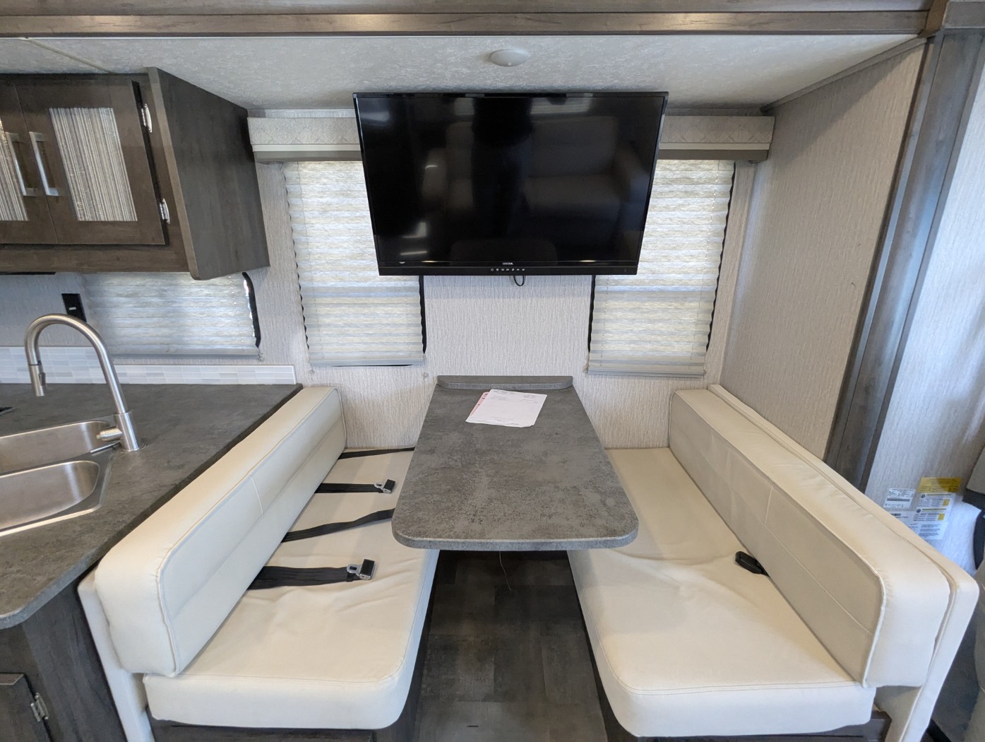 2023 Coachmen Pursuit 31BH - Image 14