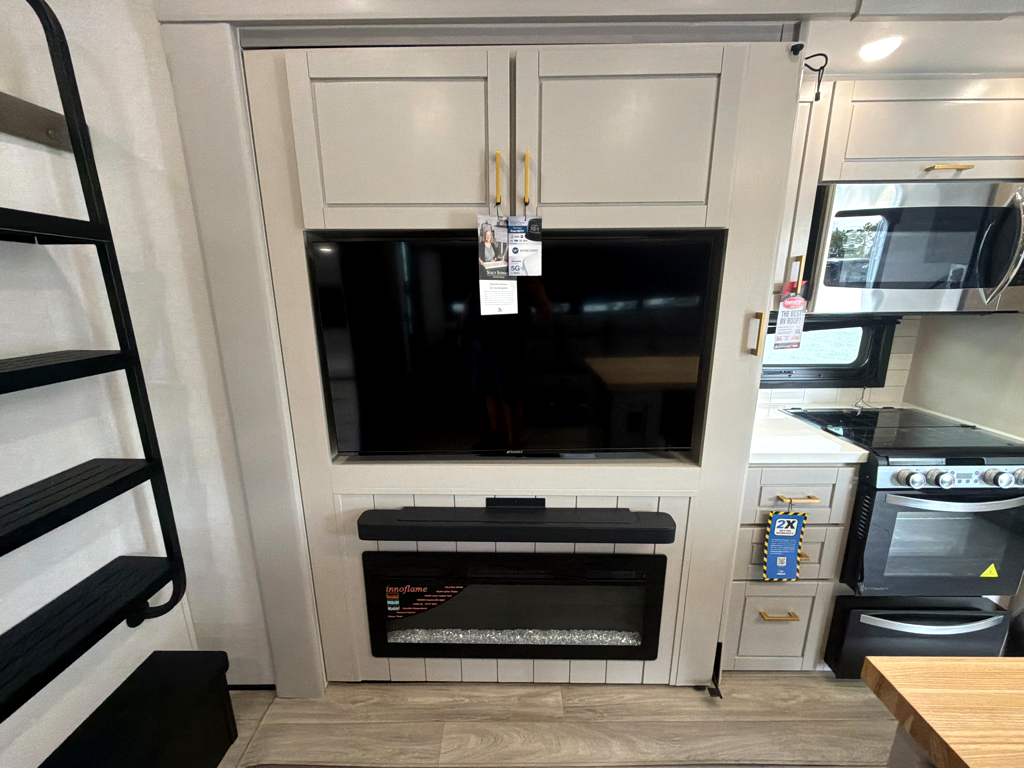 2027 JAYCO NORTH POINT 375TBDB - Image 14