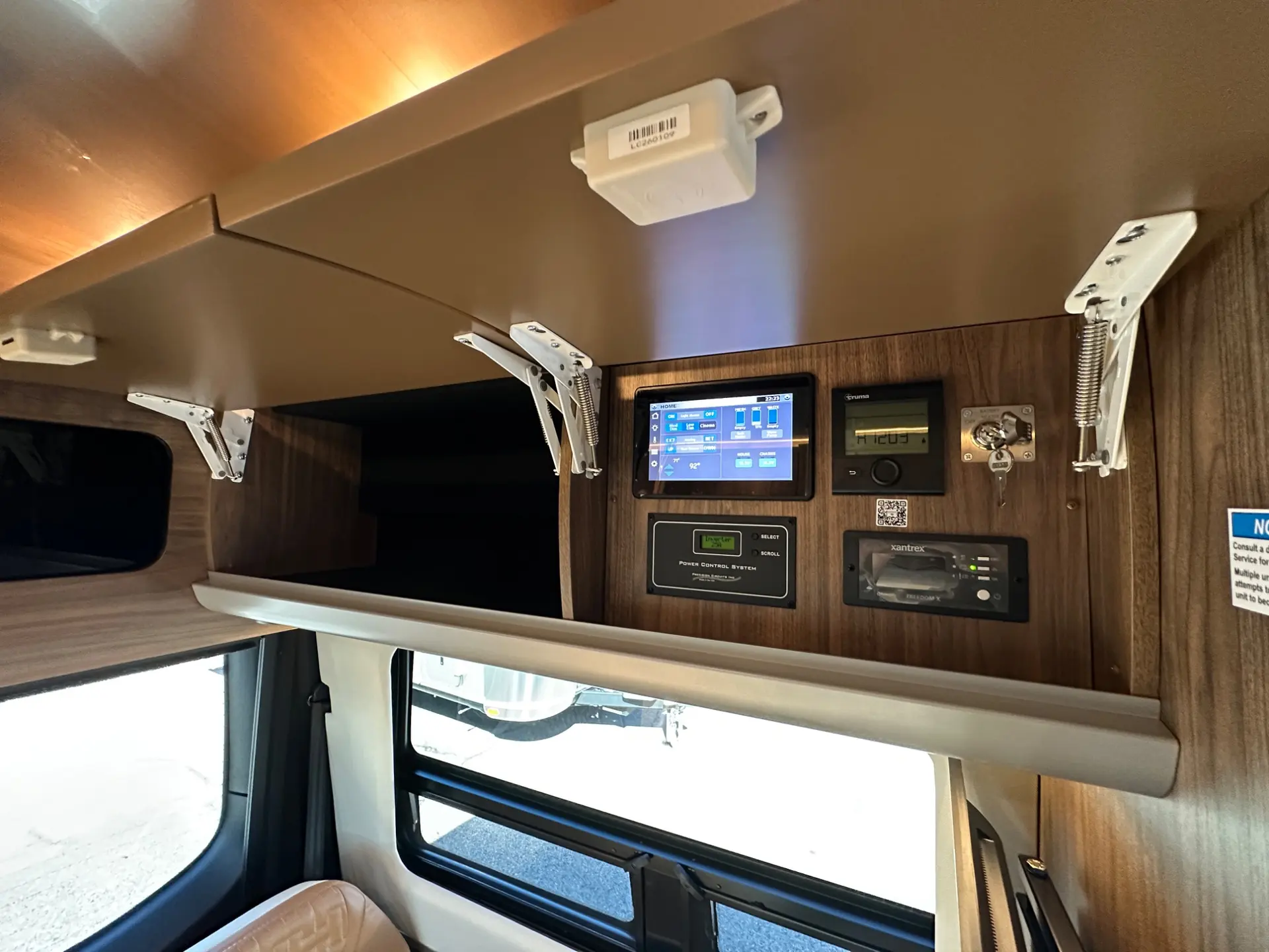 2027 Airstream Interstate 19GTX - Image 29