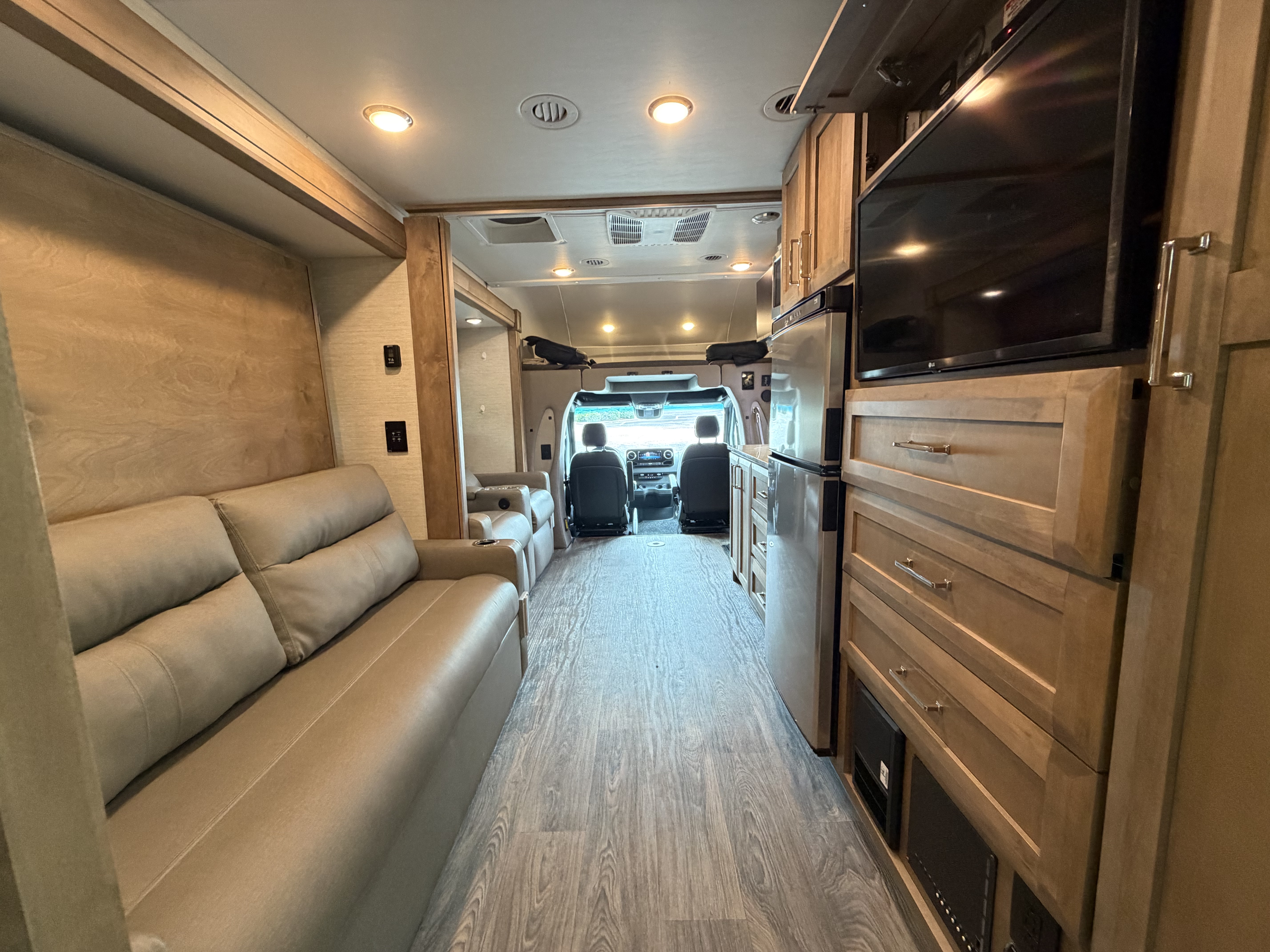 2022 TIFFIN WAYFARER 25 RW - Image 7