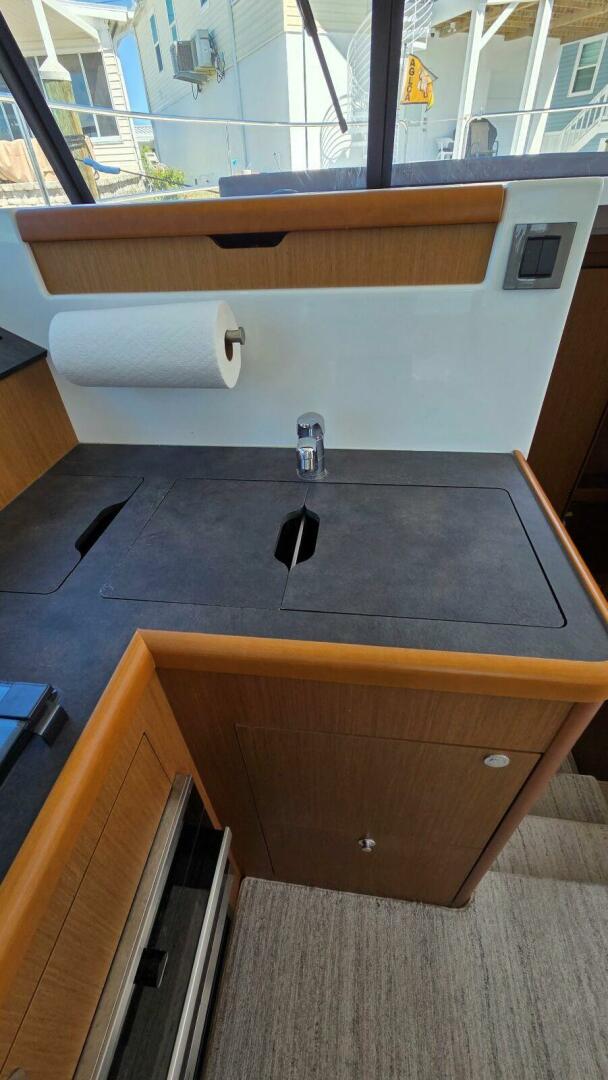 2019 Beneteau Swift Trawler 35 - Image 37
