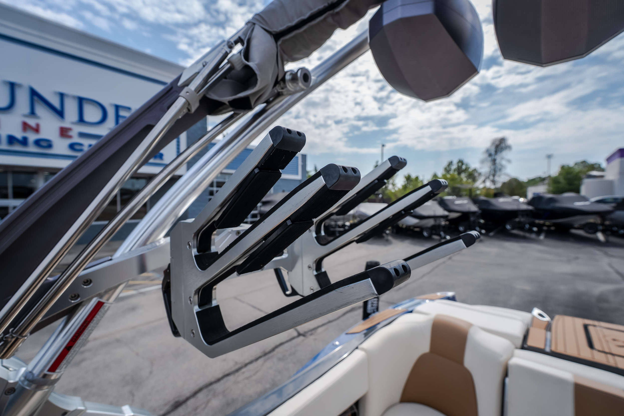 2021 MasterCraft X24 - Image 29