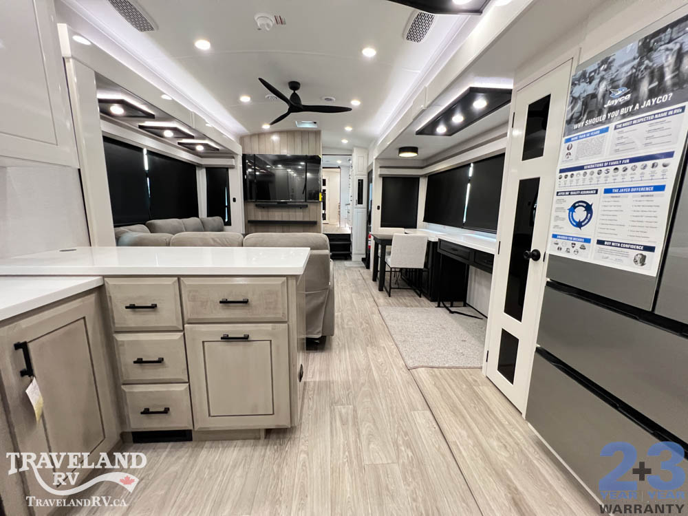 2027 Jayco Pinnacle 38FBRK - Image 4
