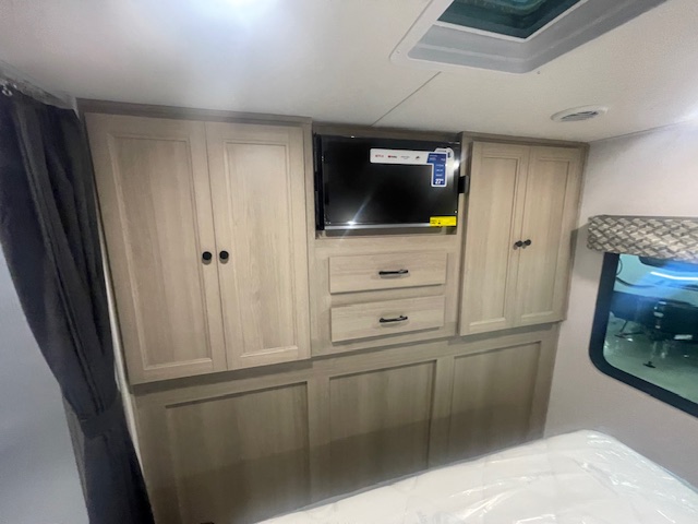 2026 SUNSEEKER 2860 DSF - Image 17