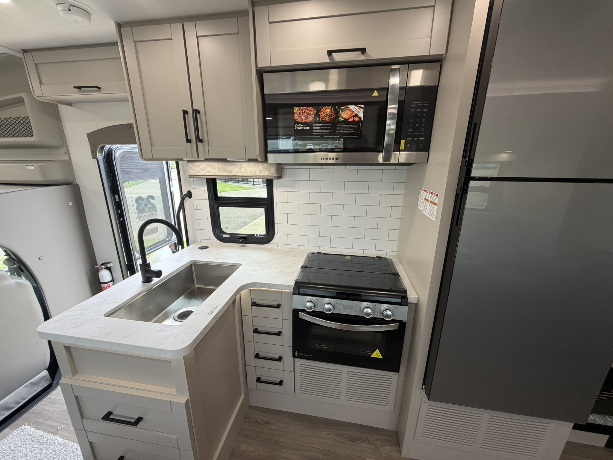 2027 JAYCO GREYHAWK 30Z - Image 26