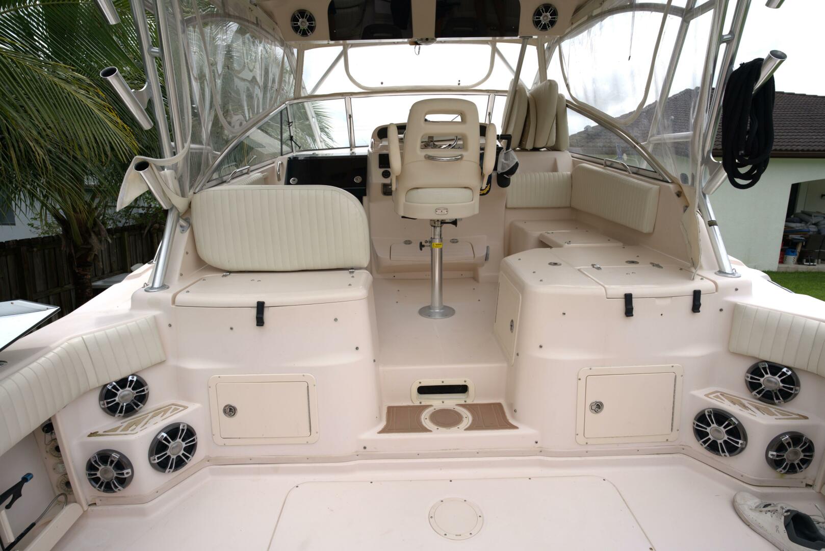 2007 Grady-White Express 330 - Image 11