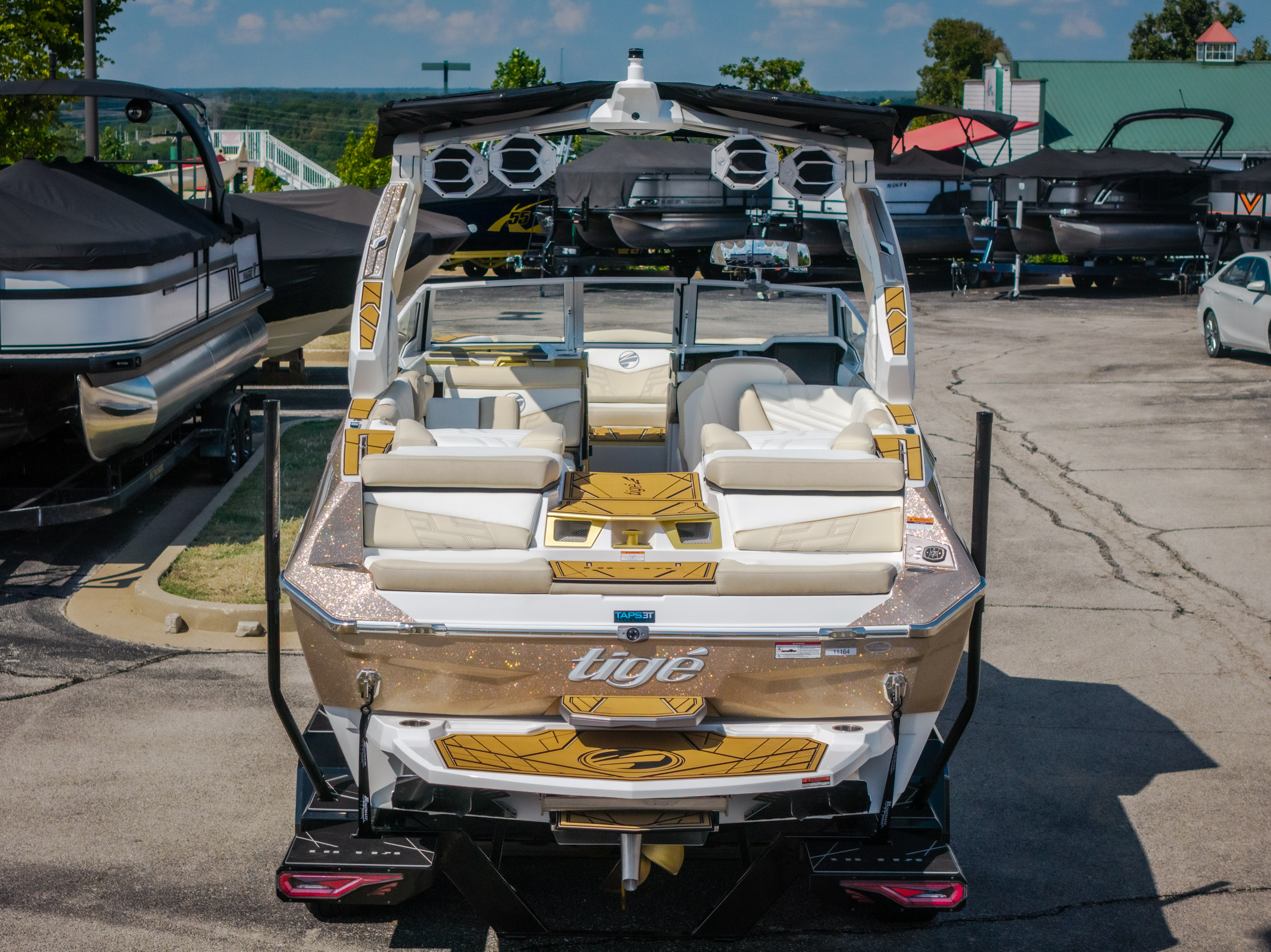 2027 Tigé Ultré 23ZX - Image 21