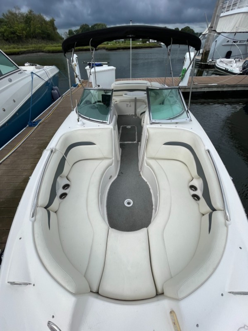 2005 Chaparral 236 Sunesta - Image 4