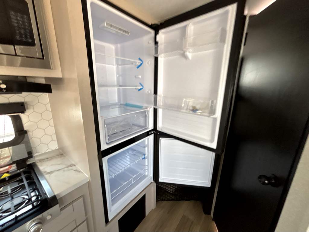 2026 JAYCO JAY FEATHER AIR 19MBS - Image 13