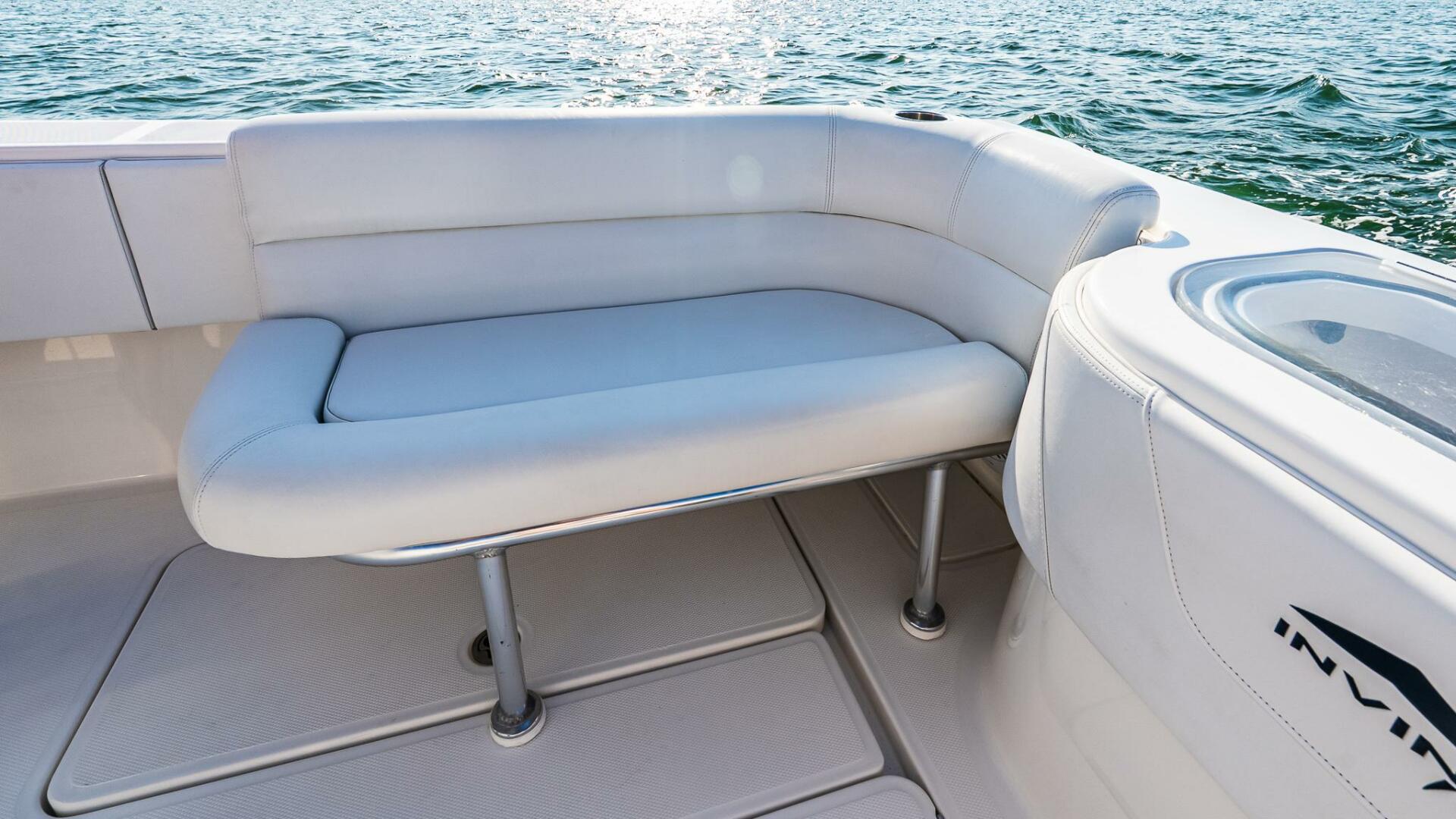 2016 Invincible 33 Open Fisherman Base - Image 10