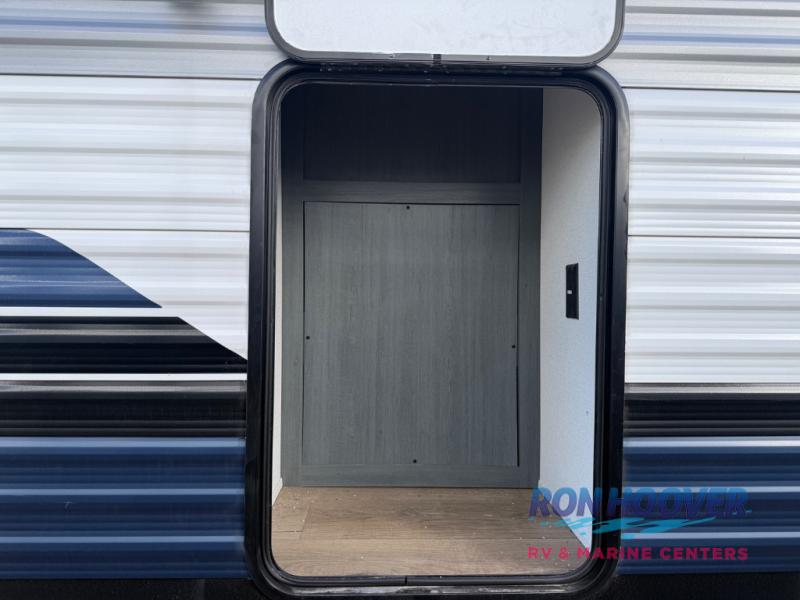 2026 PALOMINO 429LFT - Image 21