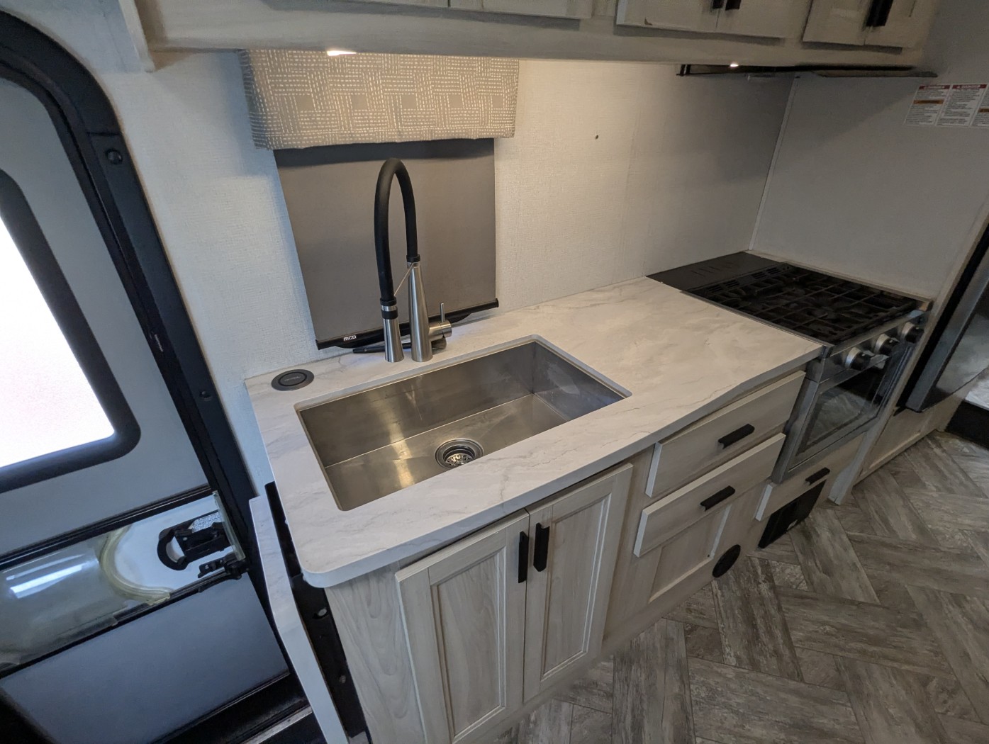 2023 Forest River Sunseeker 2850S LE - Image 12