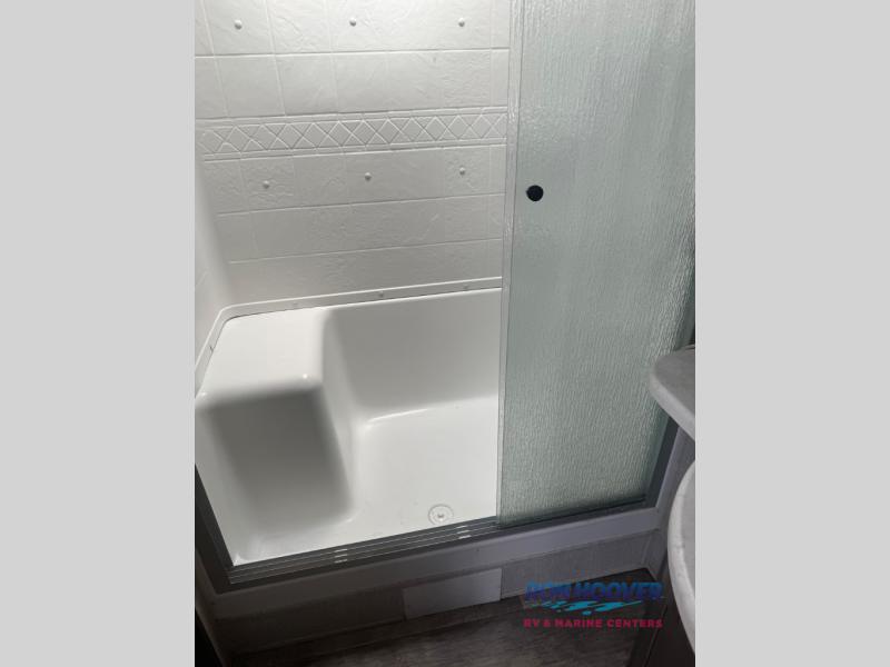 2022 FOREST RIVER 832IKRL - Image 13