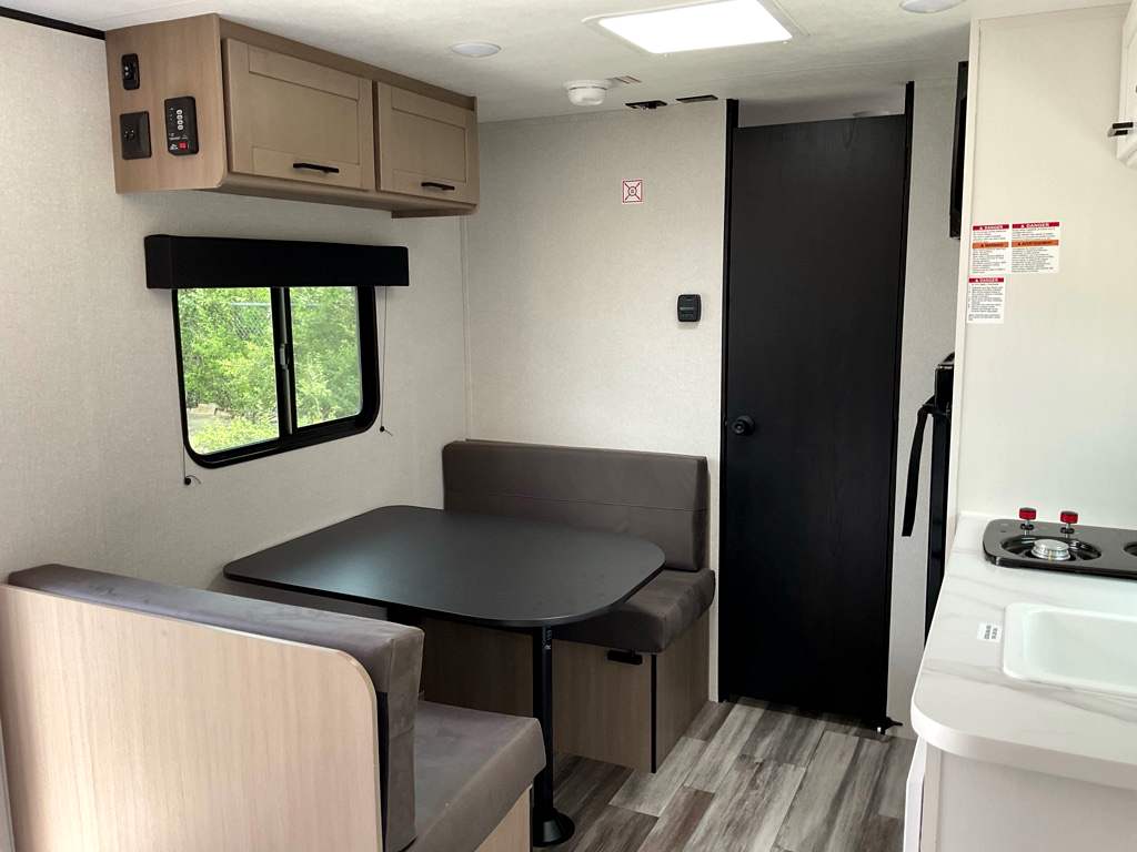 2026 JAYCO Jay Flight SLX 170 FQ - Image 7