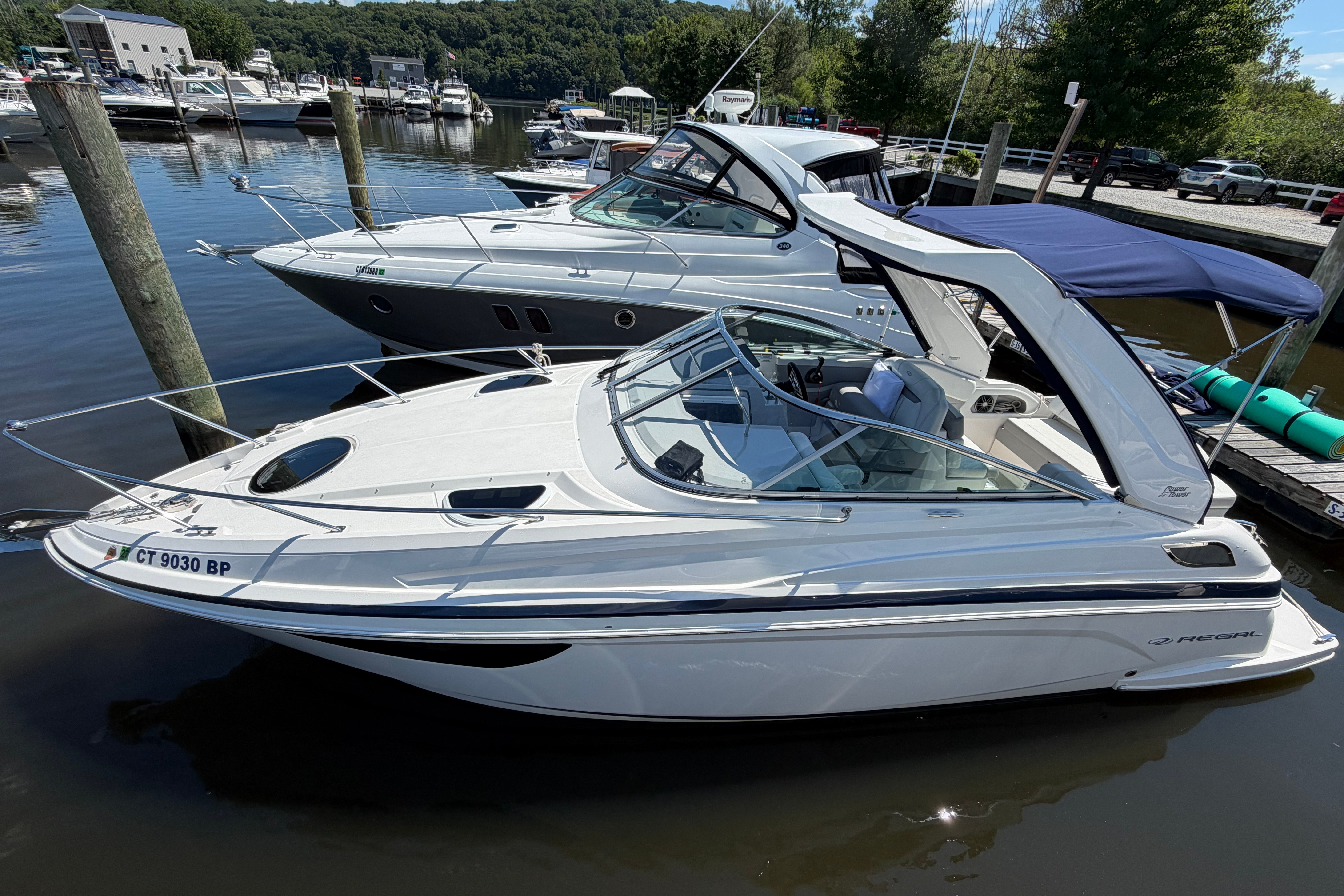 2023 Regal 28 Express - Image 3