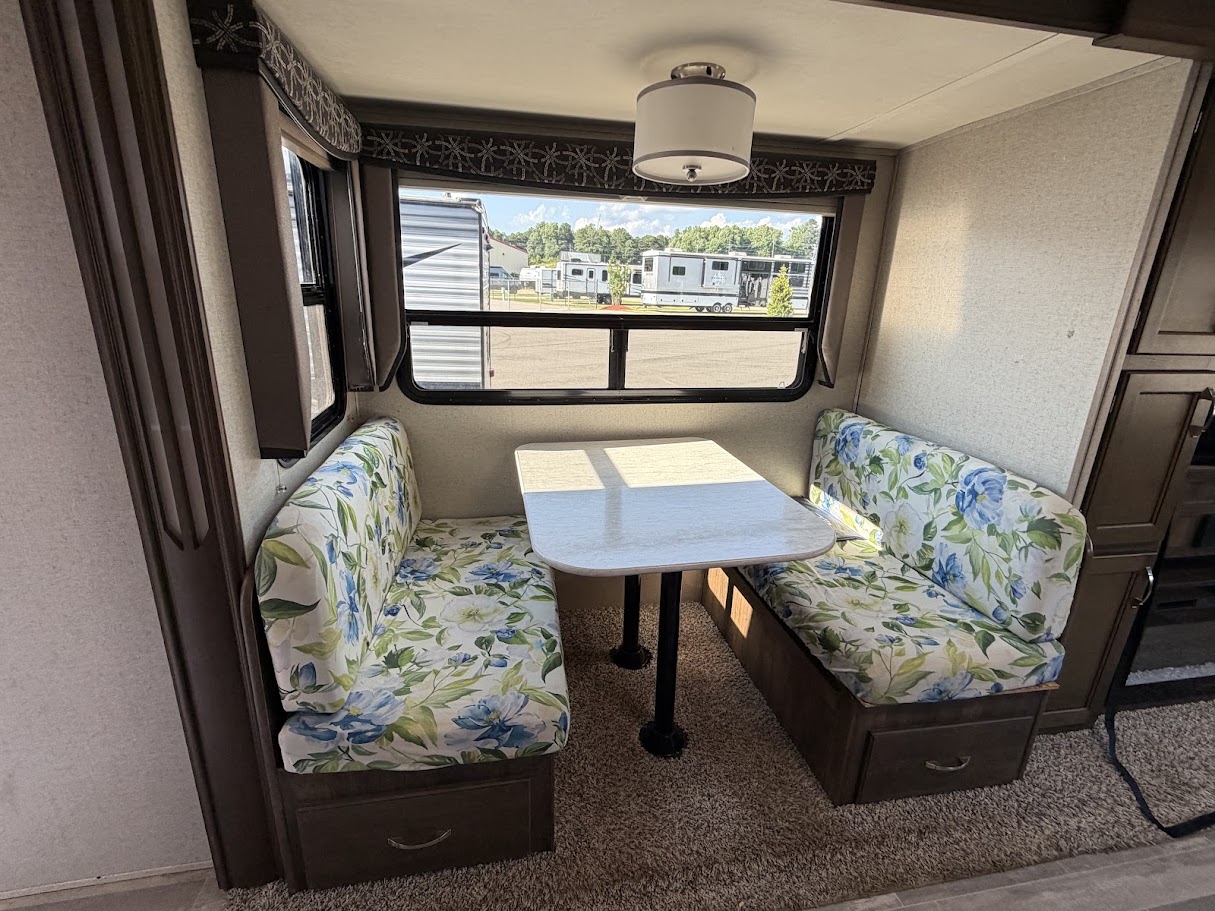 2019 DUTCHMEN AEROLITE 3303RL - Image 7