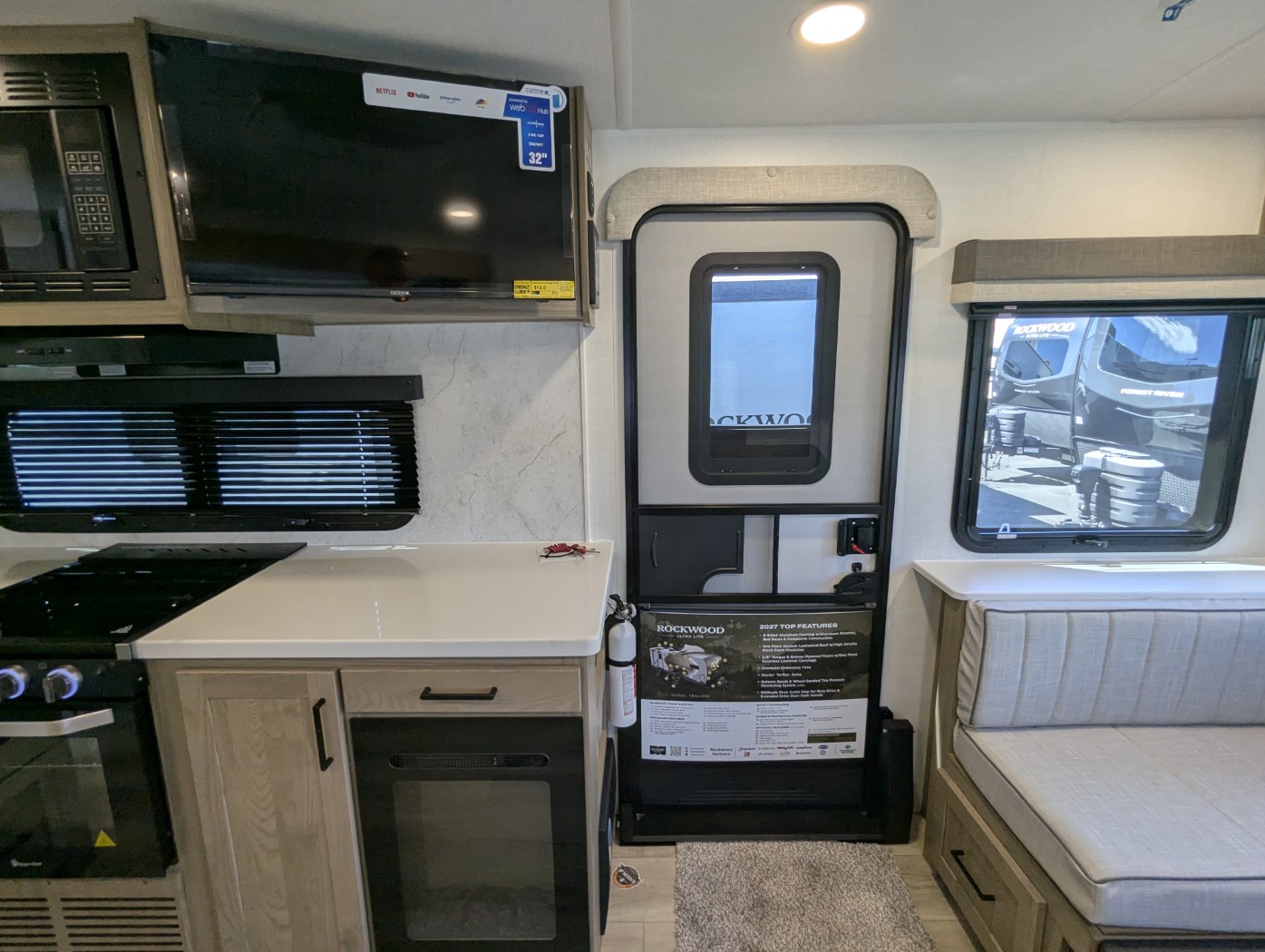 2027 Forest River Rockwood Ultra Lite 2618RD - Image 19
