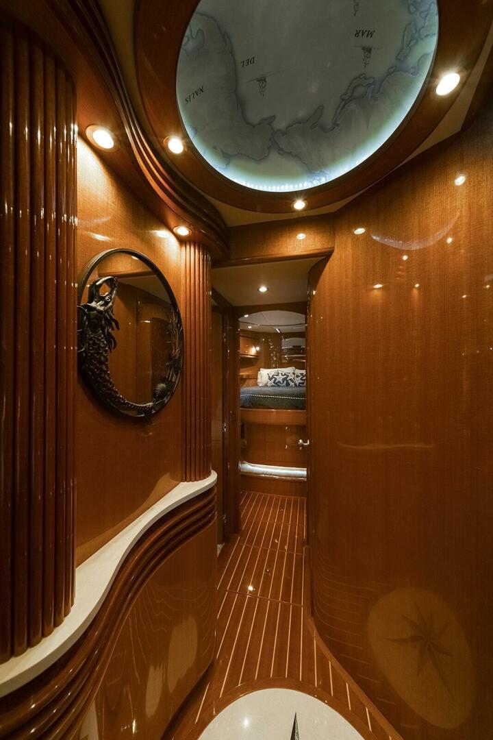 2013 Hampton 680 LRC - Image 26