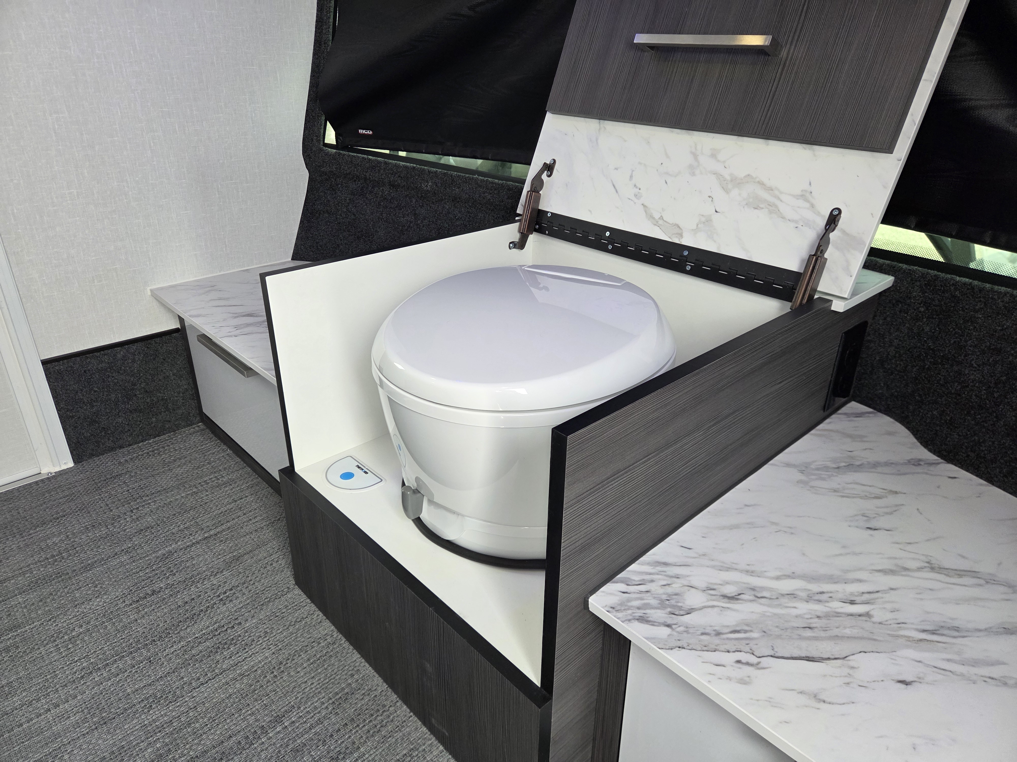 2026 inTech Luna L6x10.5 - Image 8