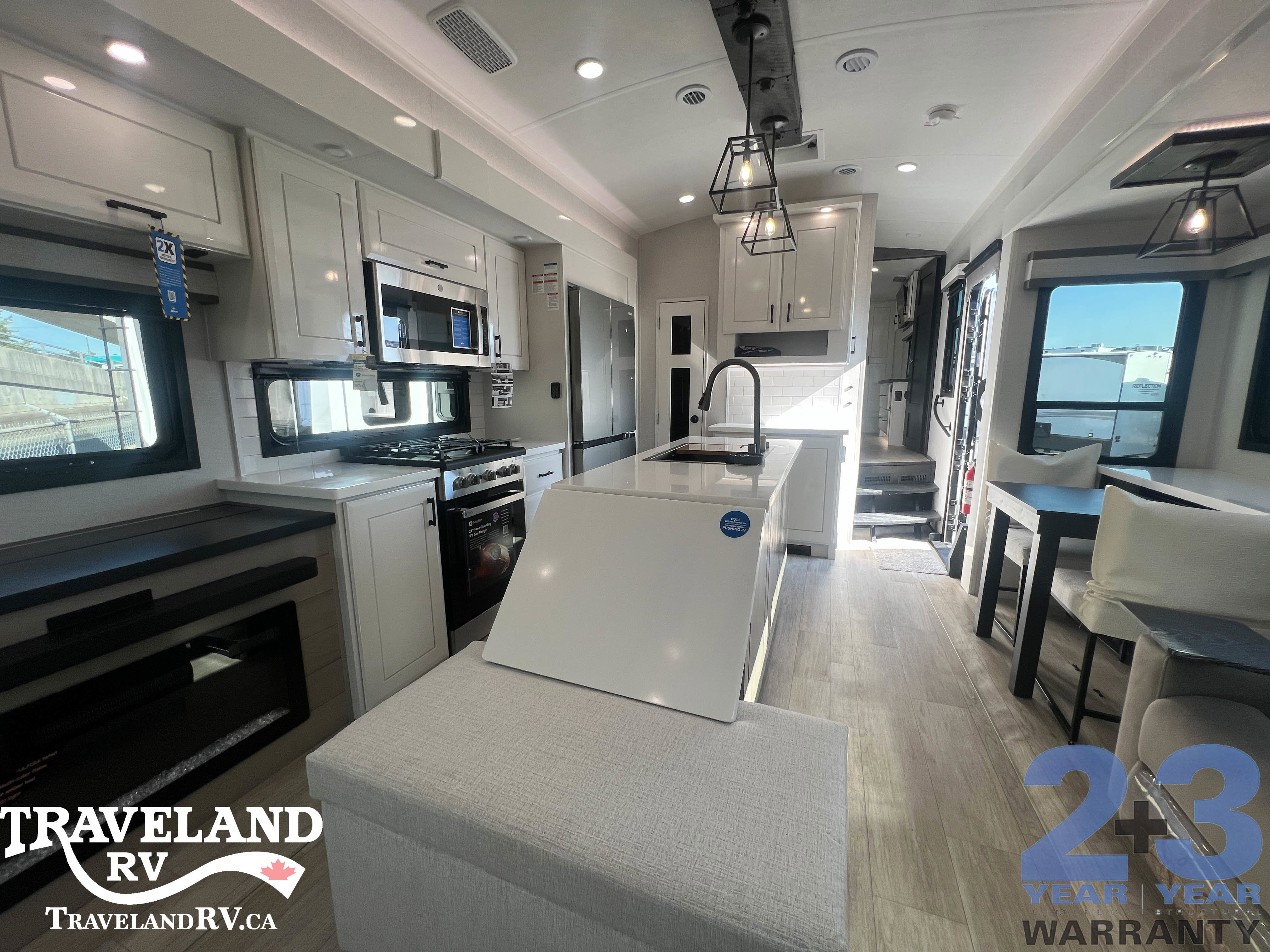2026 Jayco Pinnacle 32RLTS - Image 15