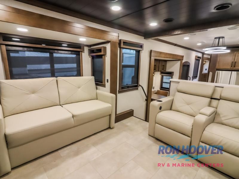 2026 FOREST RIVER 425FO - Image 25