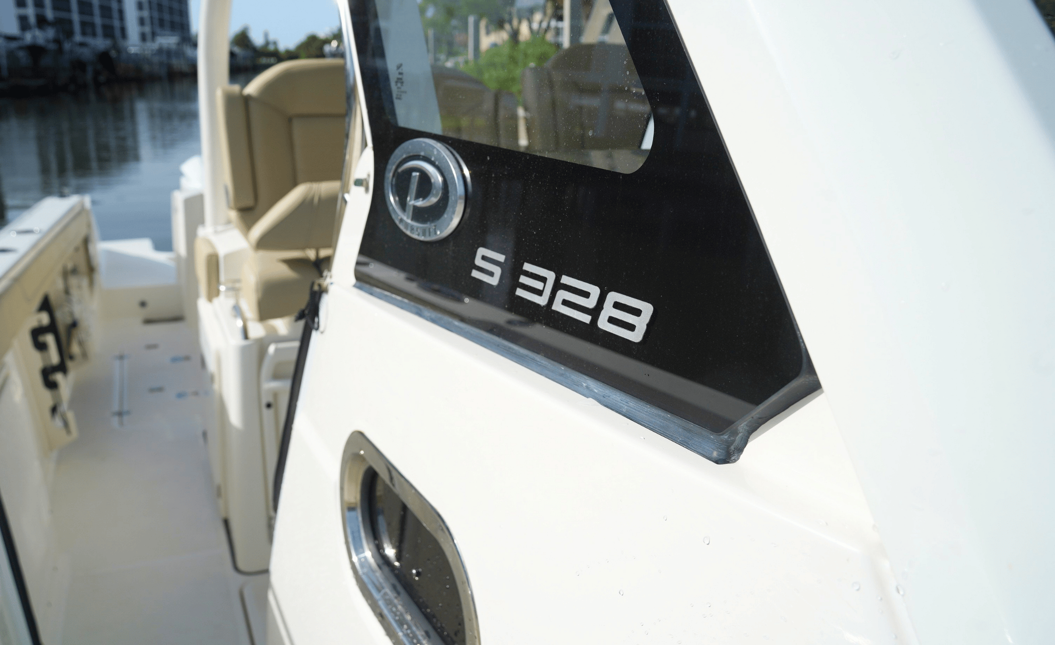 2020 PURSUIT S328 - Image 13