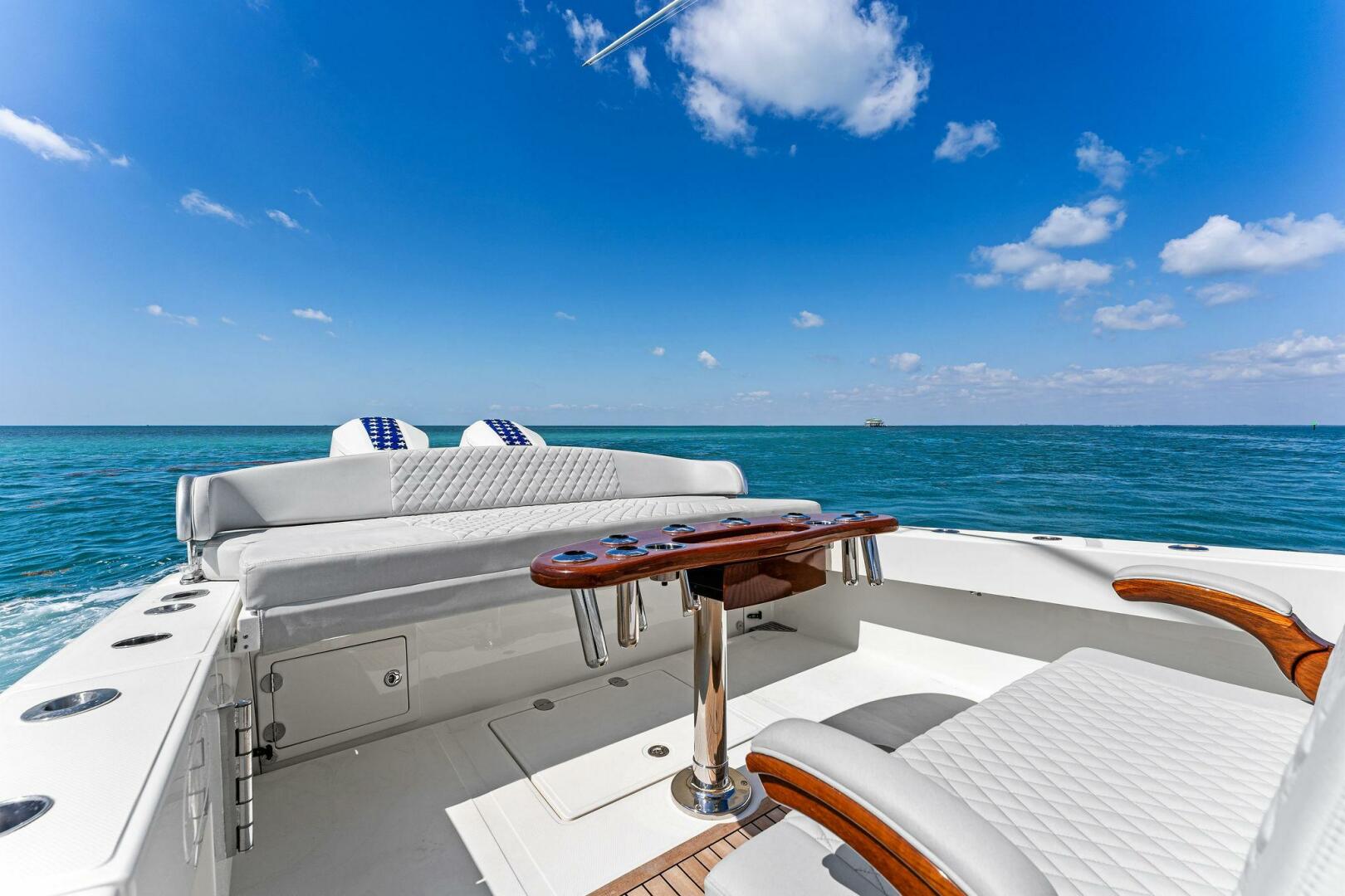 2015 Bahama 41 - Image 31