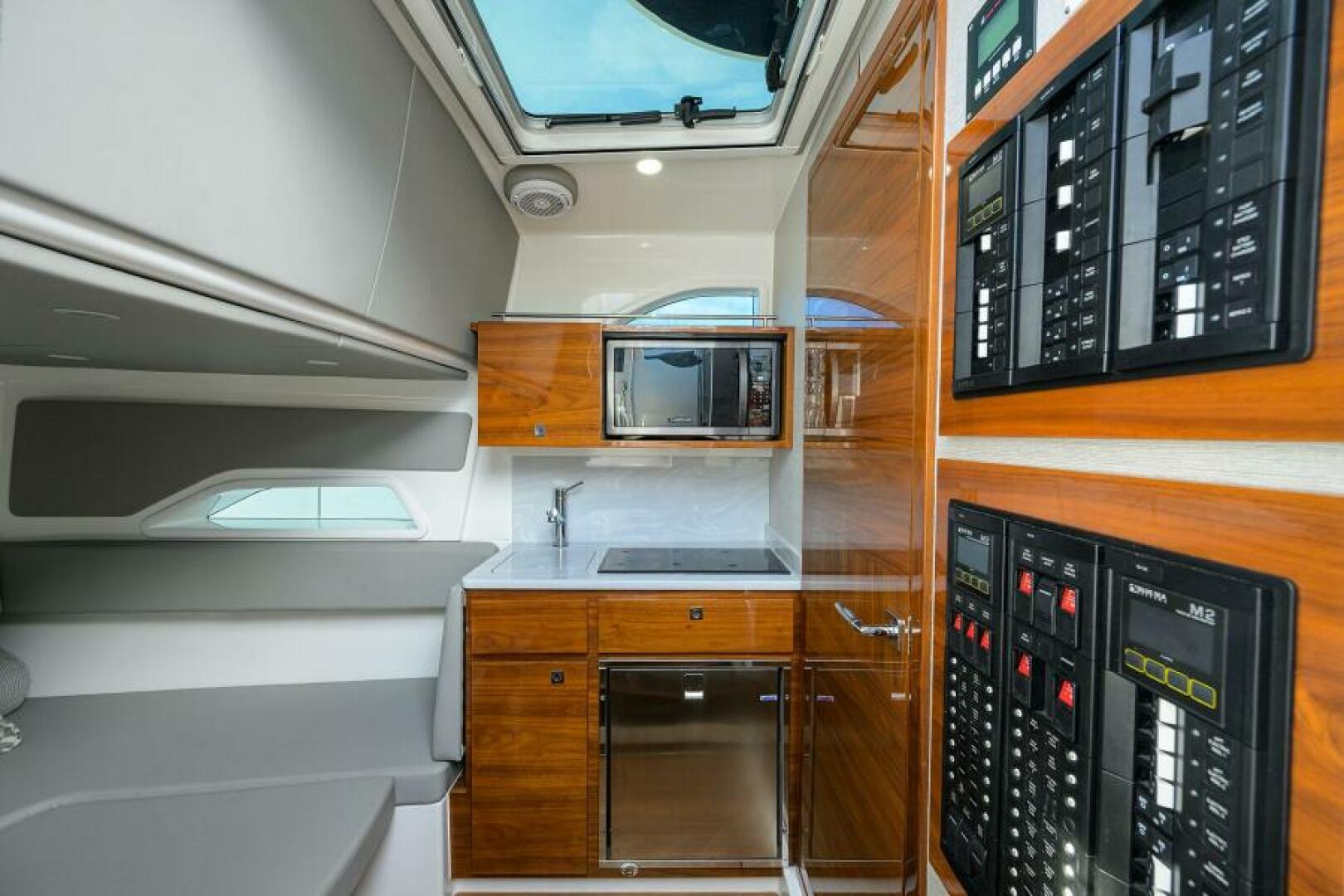 2020 VIKING VIKING 61 Convertible Base - Image 19