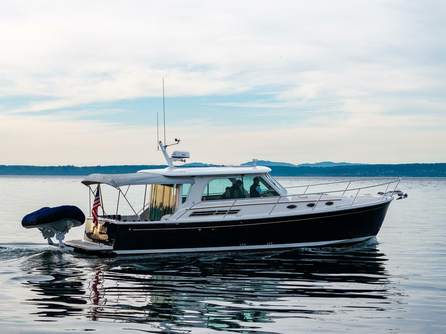 2010 Back Cove 37 - Image 6