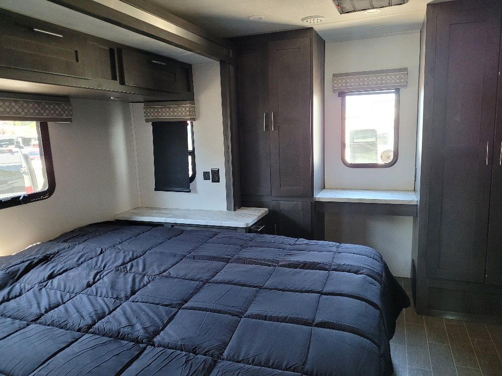 2023 Forest River Georgetown 5 Series GT5 34M5 - Image 23