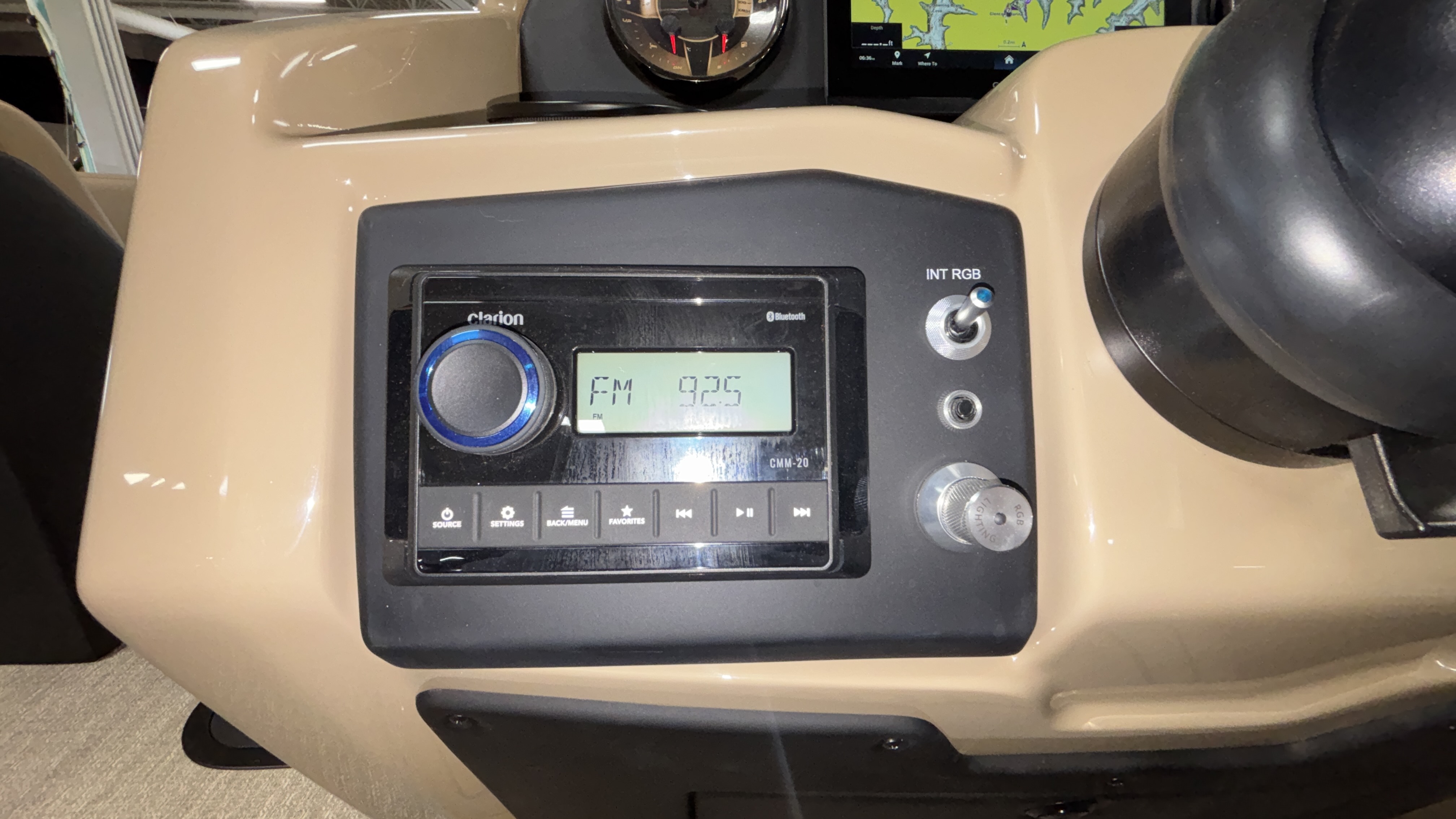 2026 Evotti 525 Quad Lounge - Image 22