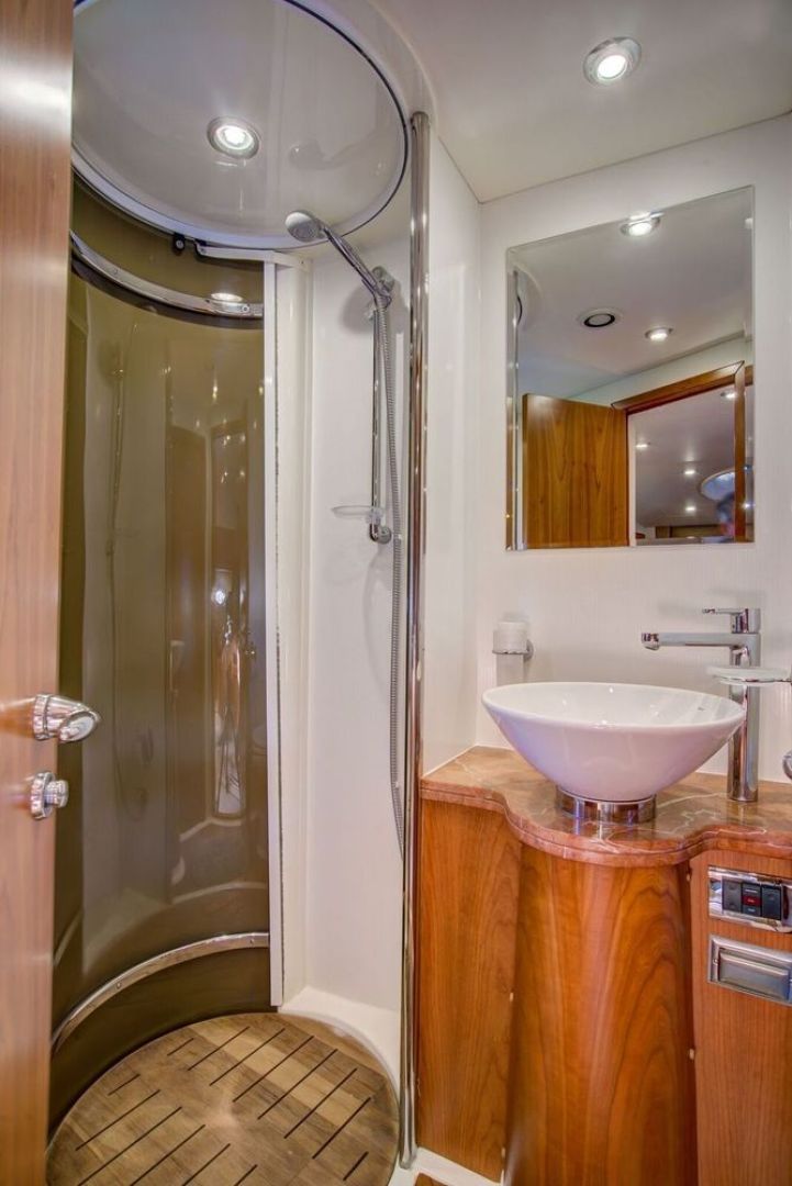 2010 Sunseeker Predator - Image 25