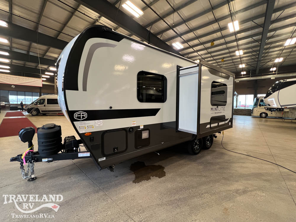 2027 Forest River Rockwood Mini Lite 2109S - Image 5