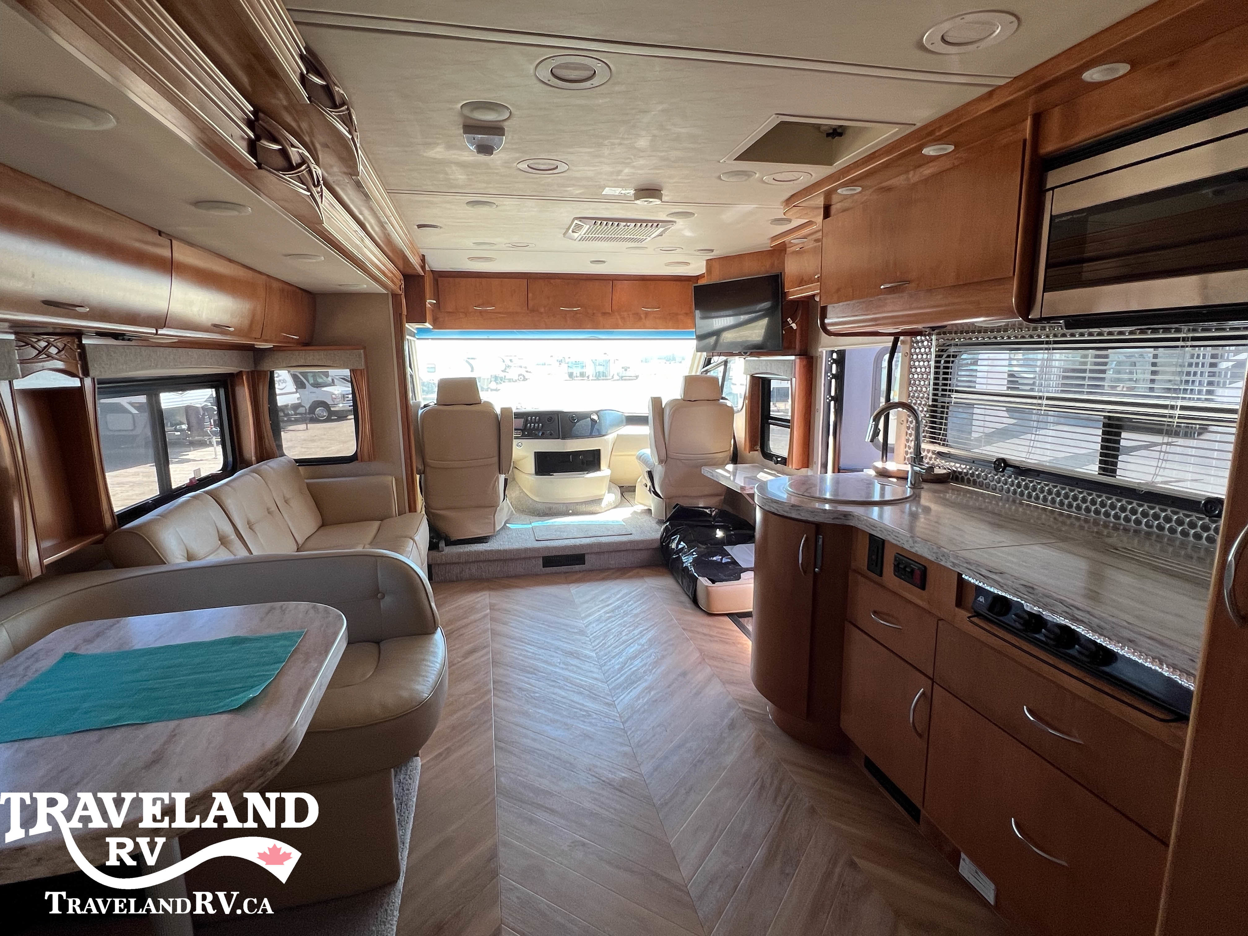 2012 Monaco RV Vesta 35PBD - Image 4