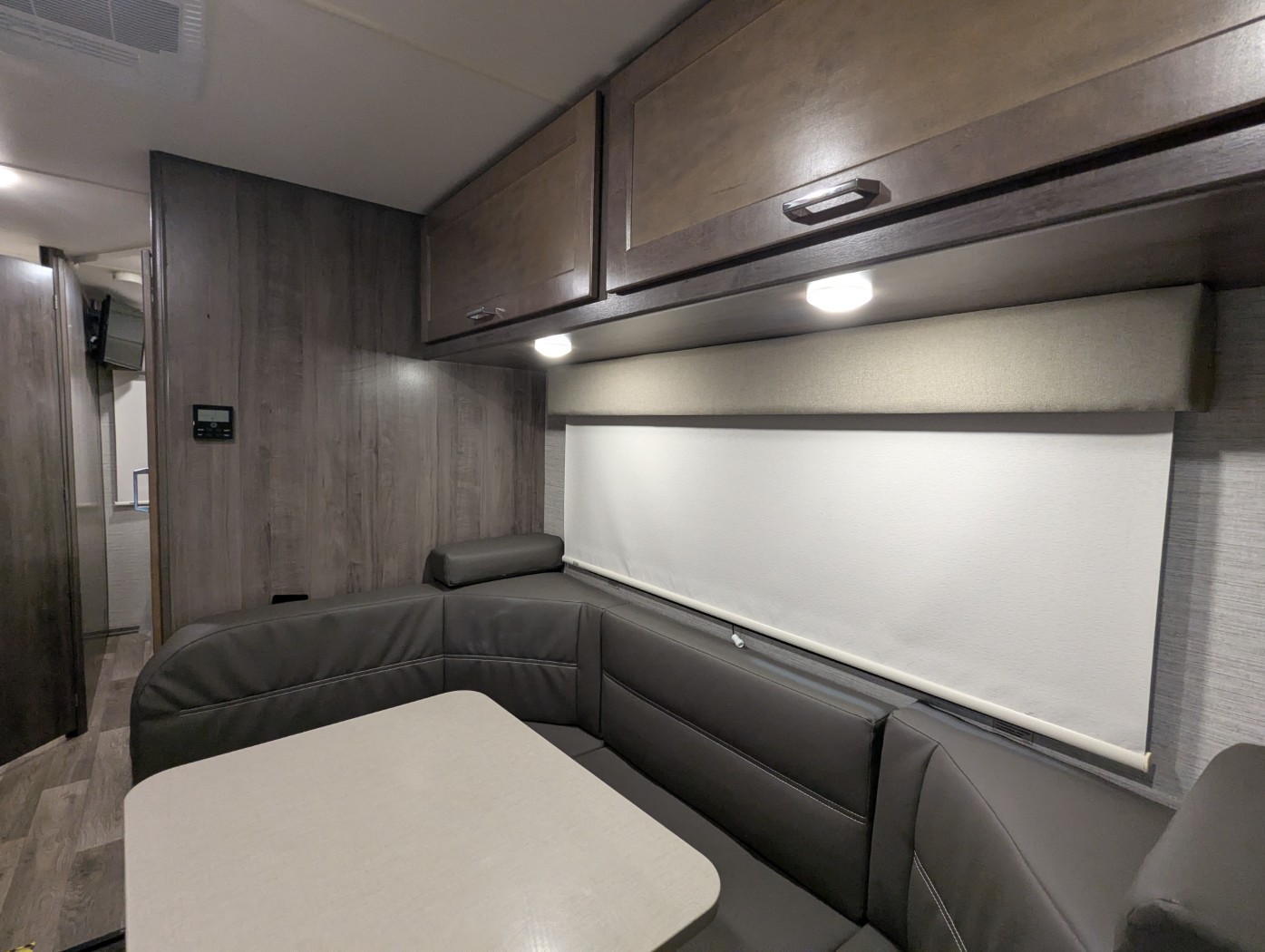 2022 Winnebago Minnie Winnie 22M - Image 14