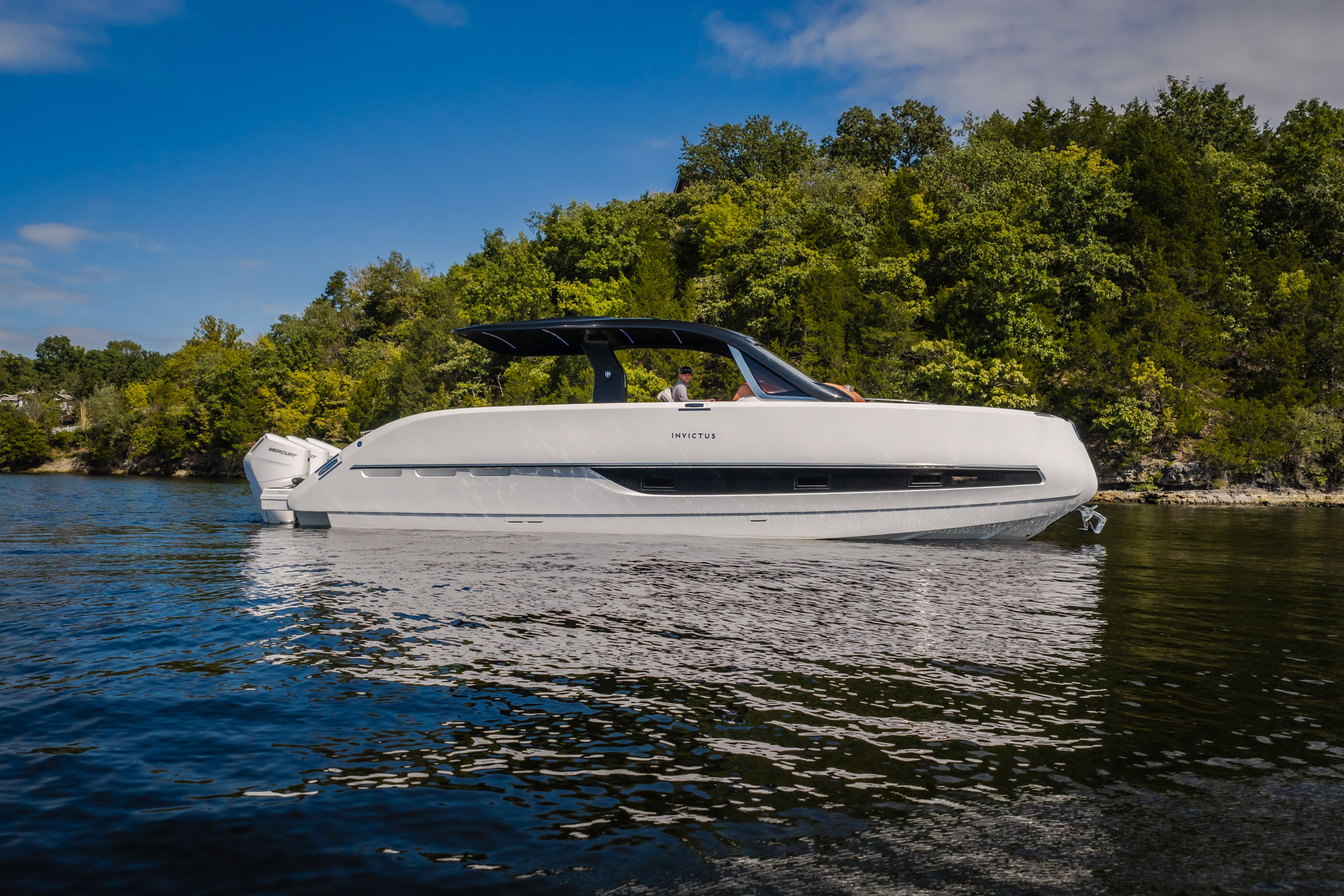 2025 Invictus TT430S - Image 2