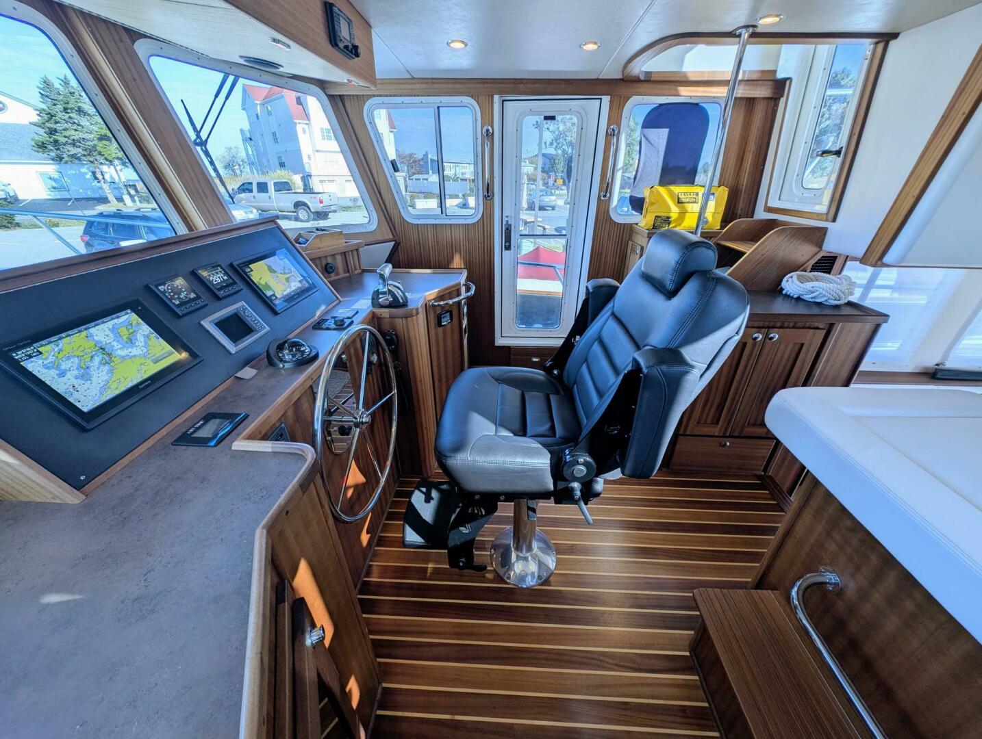 2015 American Tug - Image 21