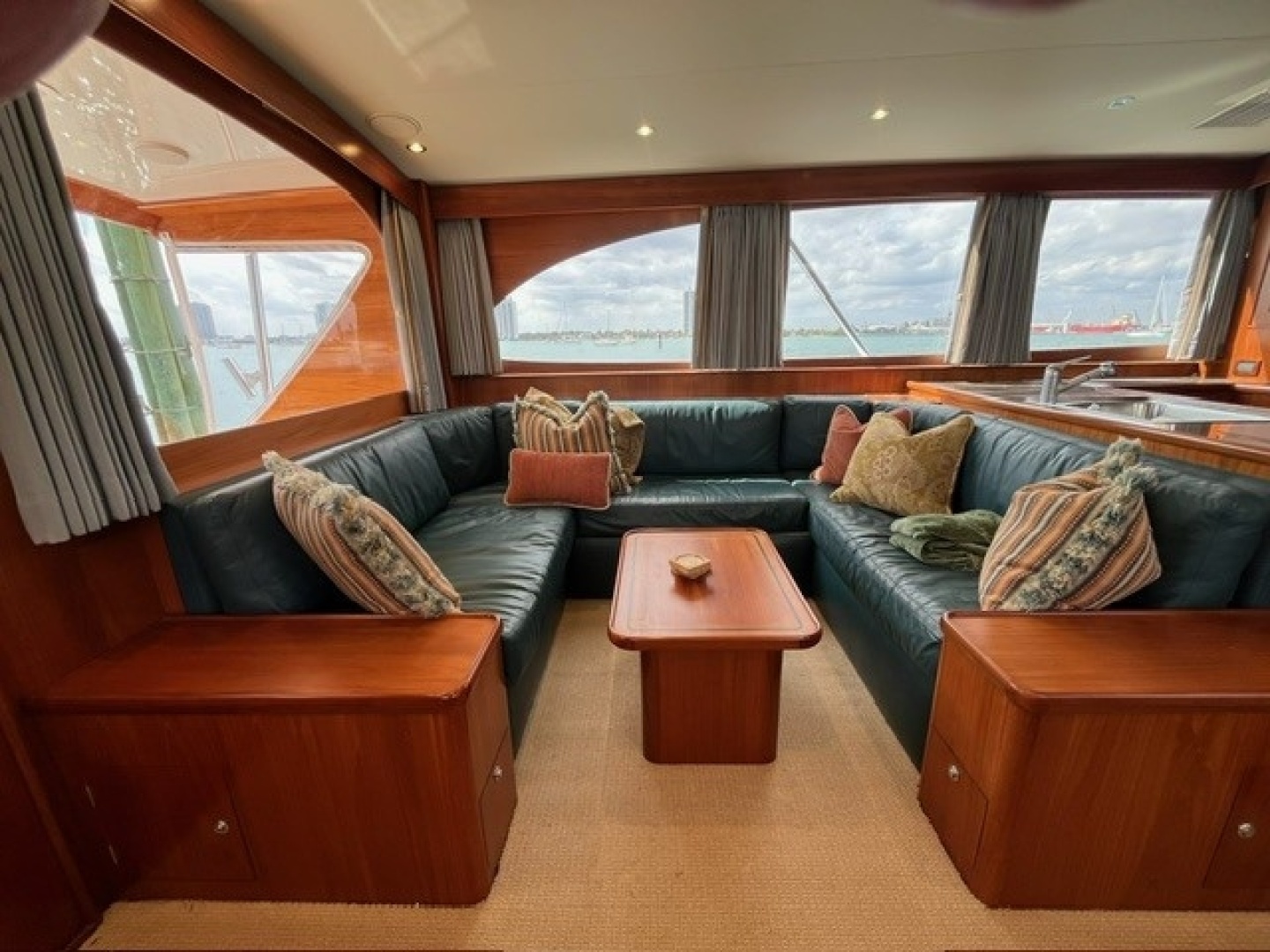 2001 Rybovich 60 Convertible - Image 11