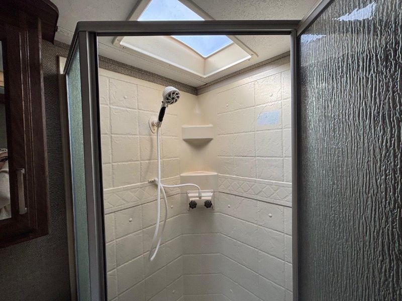 2017 Keystone Cougar 326RDS - Image 21