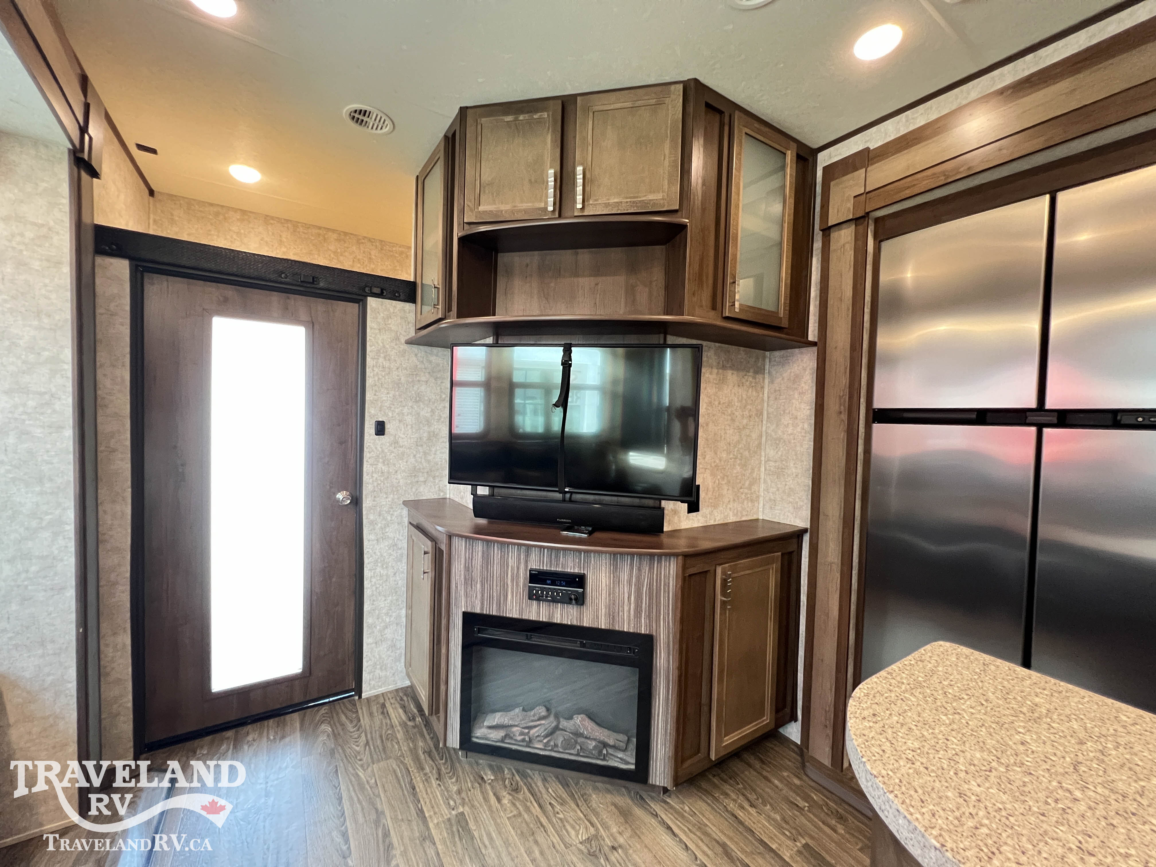 2019 Highland Ridge Highlander HF350H - Image 32