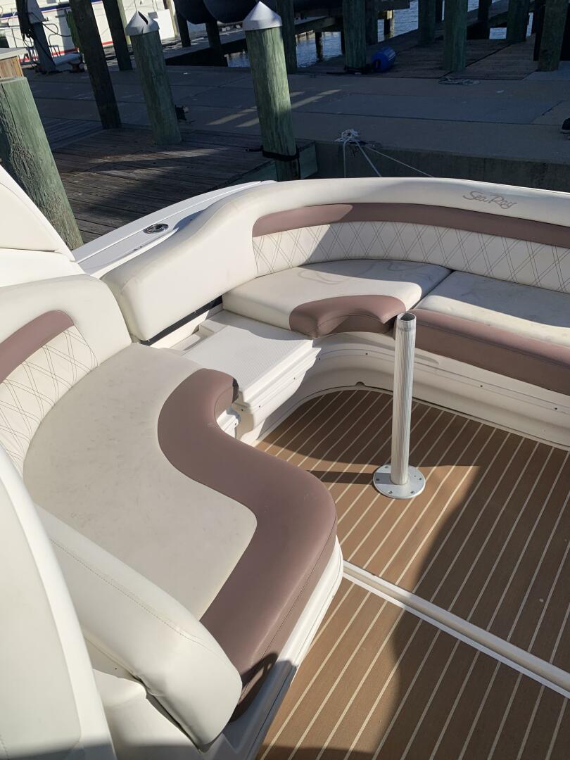 2005 Sea Ray 340 Sundancer - Image 15