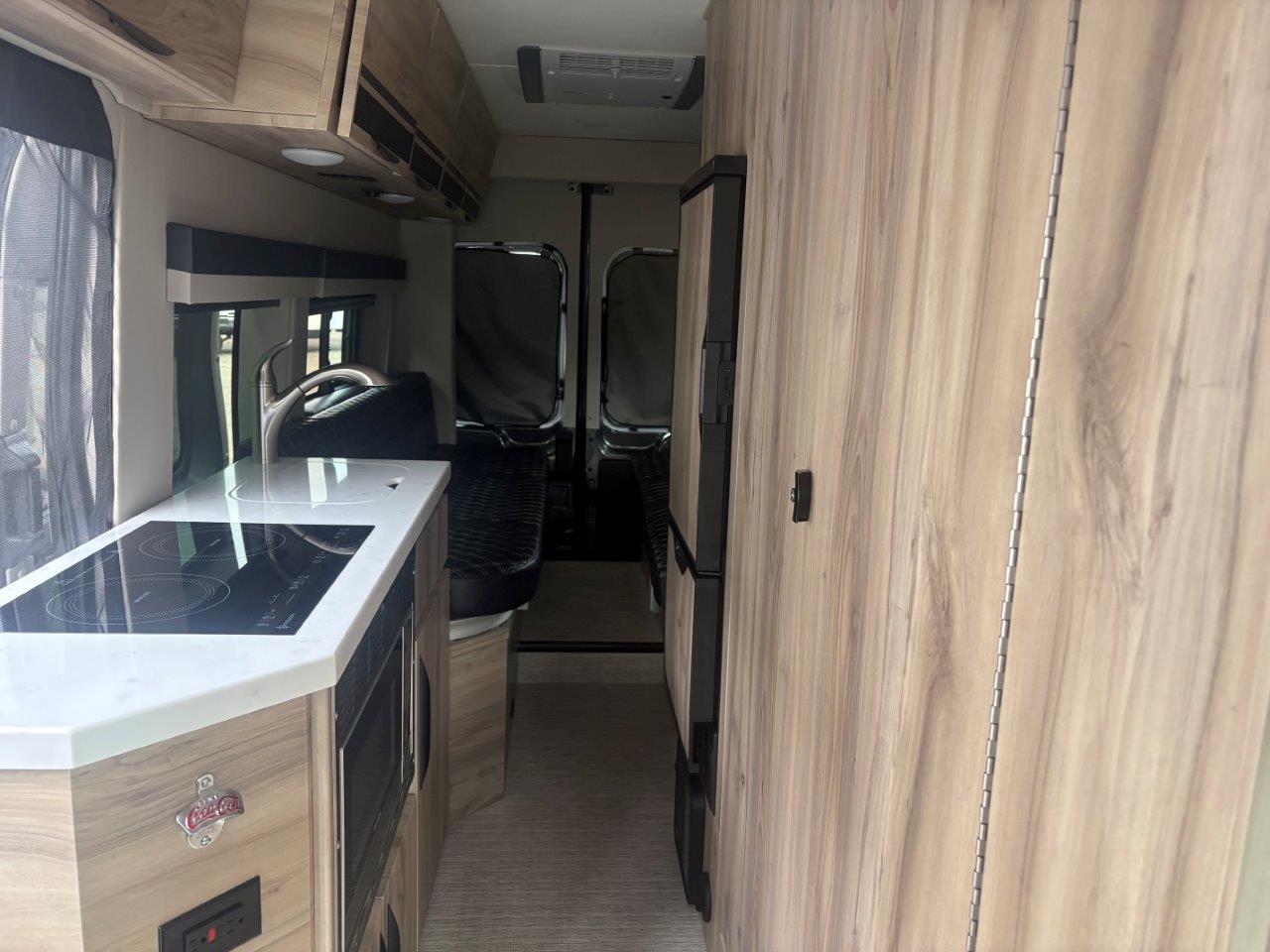 2027 Chinook Bayside RT - Image 7