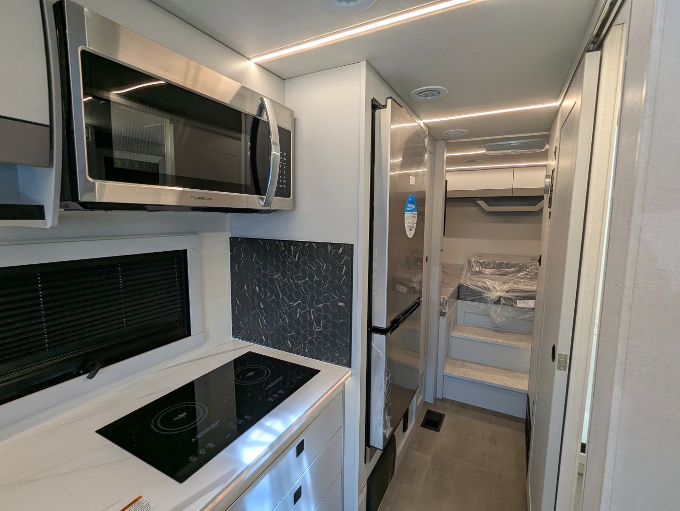 2026 Coachmen Euro 25TB - Image 15