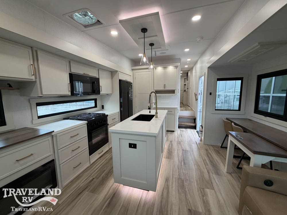 2027 Brinkley RV Model Z 3600 - Image 4