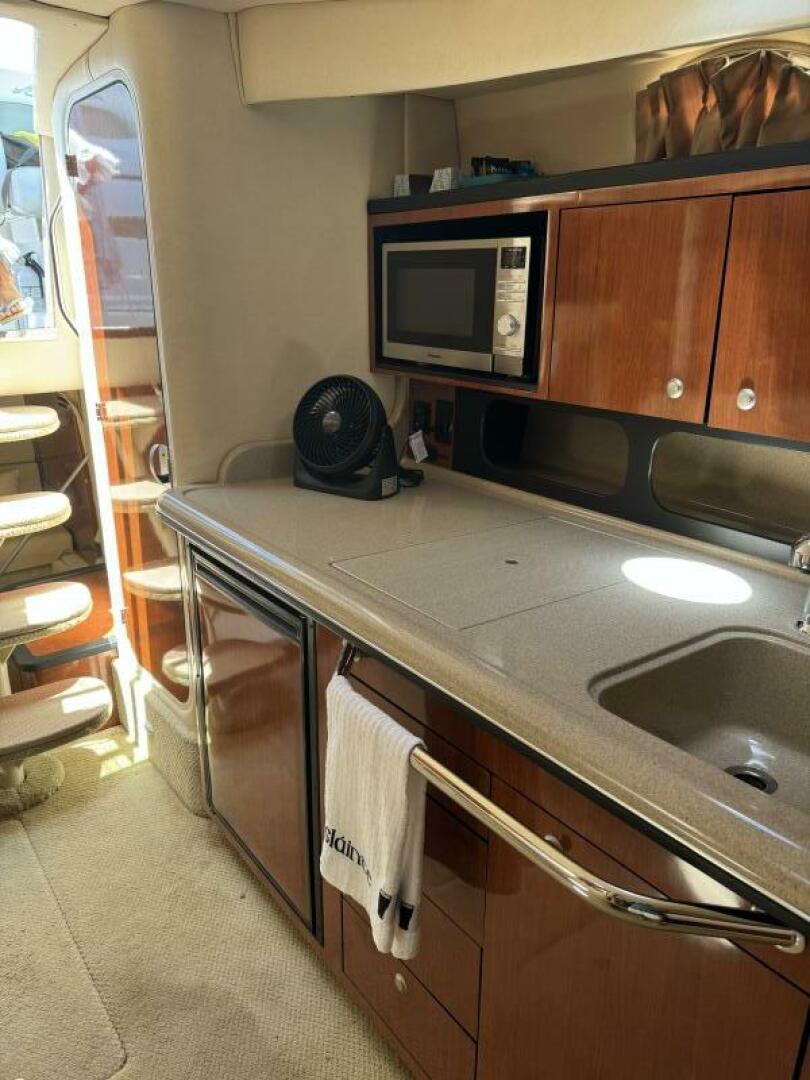 2007 Sea Ray 340 - Image 13