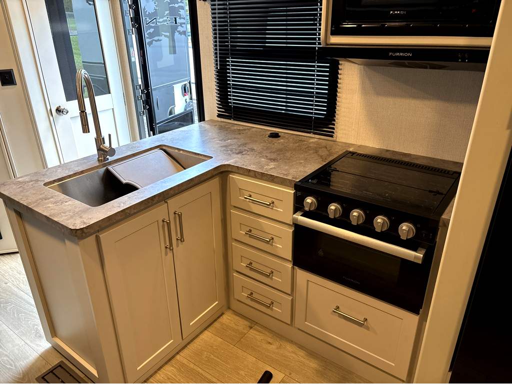 2025 Keystone COUGAR 28BHS - Image 15