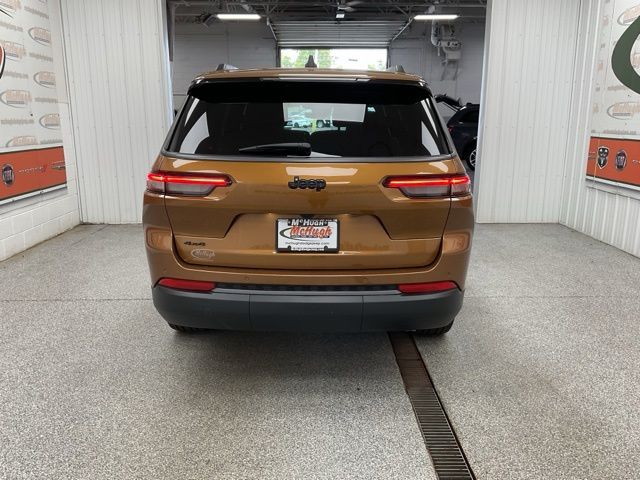 2026 Jeep Grand-Cherokee-L Laredo Altitude 4x4 - Image 10