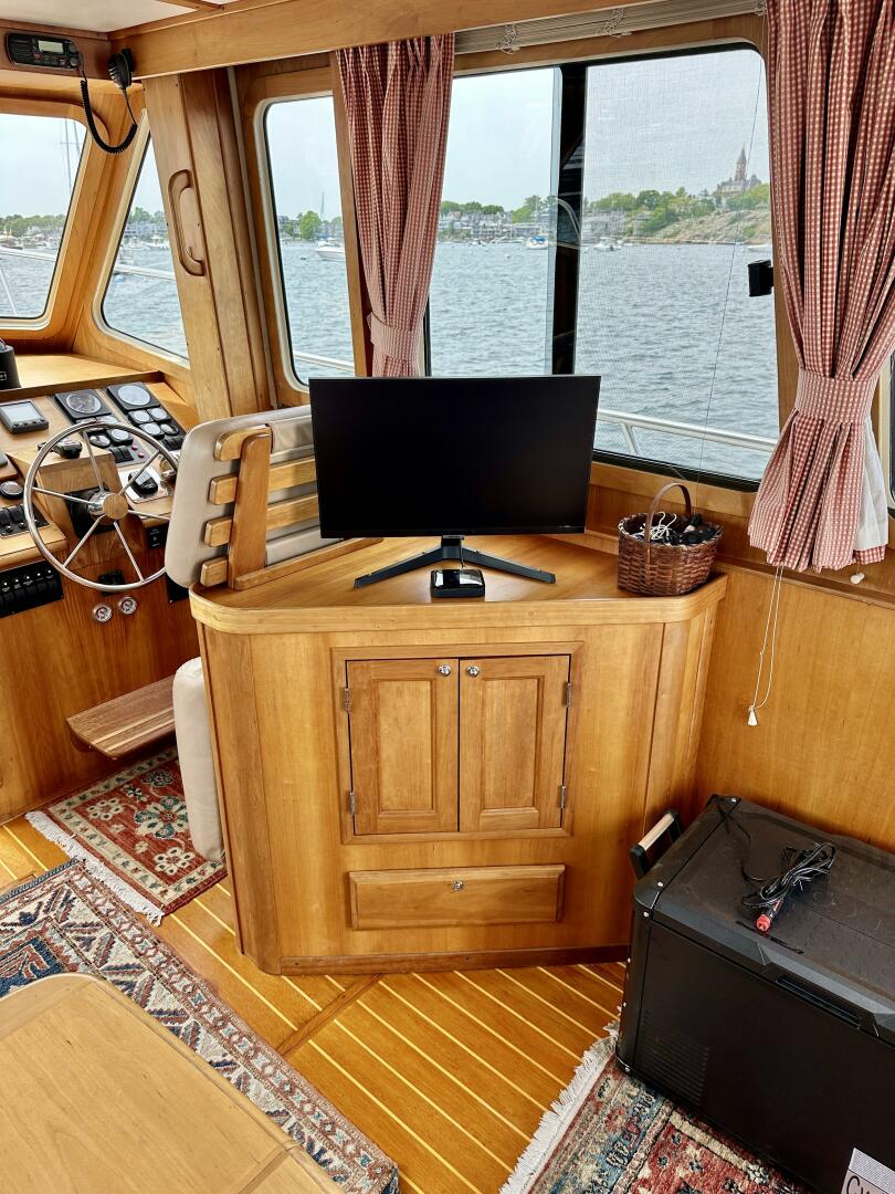 2002 Sabreline 36 Flybridge - Image 10
